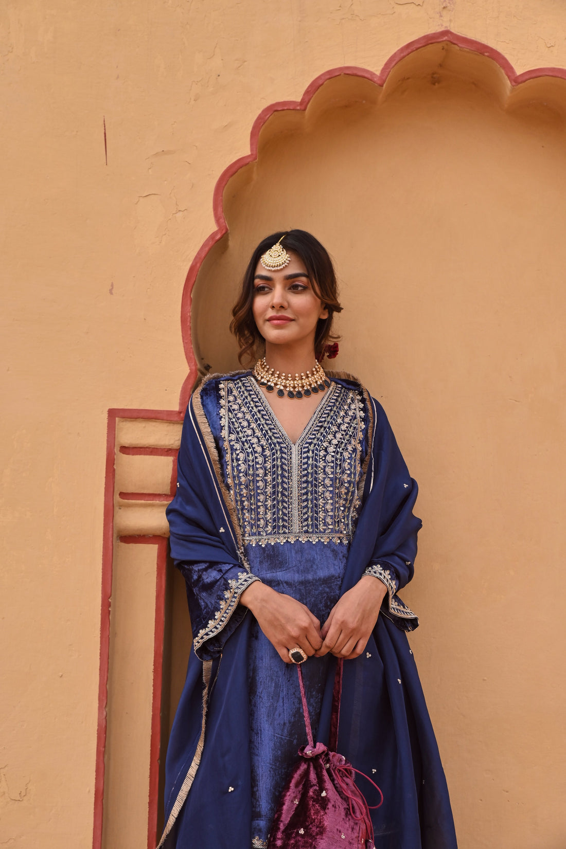 ROYAL BLUE SHORT VELVET KURTA SET