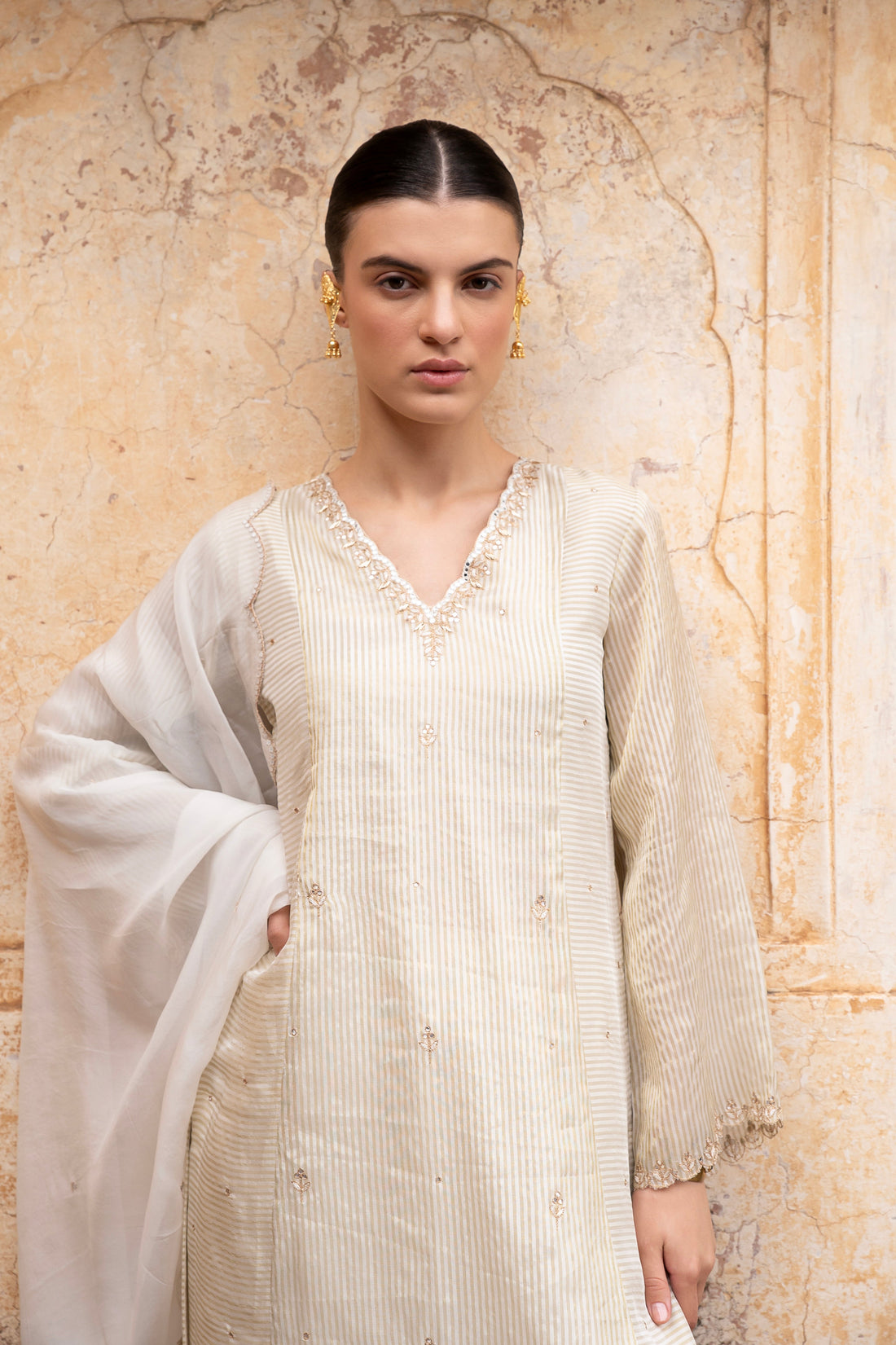PURE CREAM TABBY SHIMMER STRIPED KURTA SET