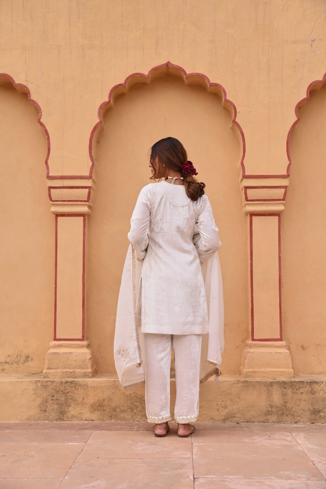 WHITE SHORT VELVET KURTA SET