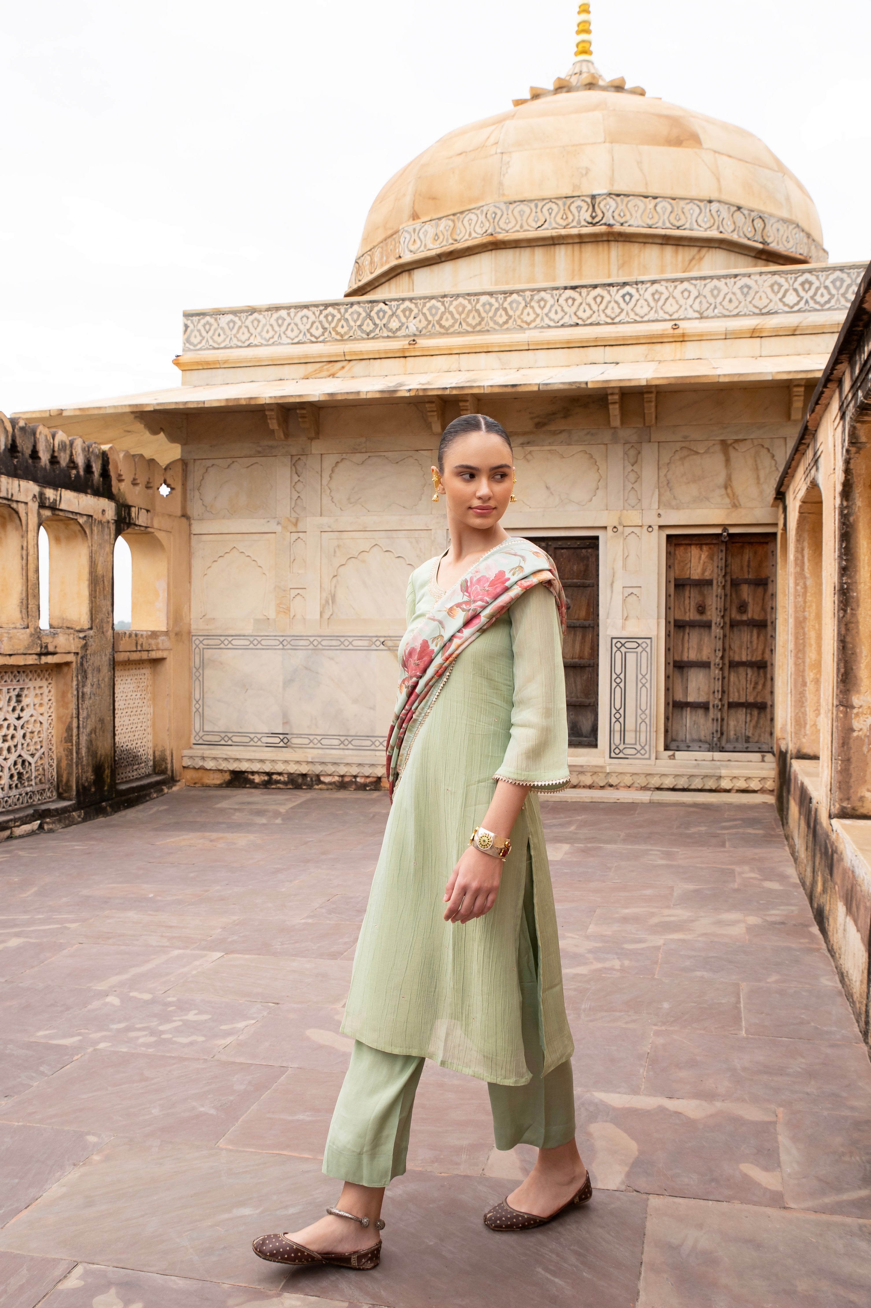PASTEL GREEN EMBBROIDERED ROUND NECKLINE KURTA SET