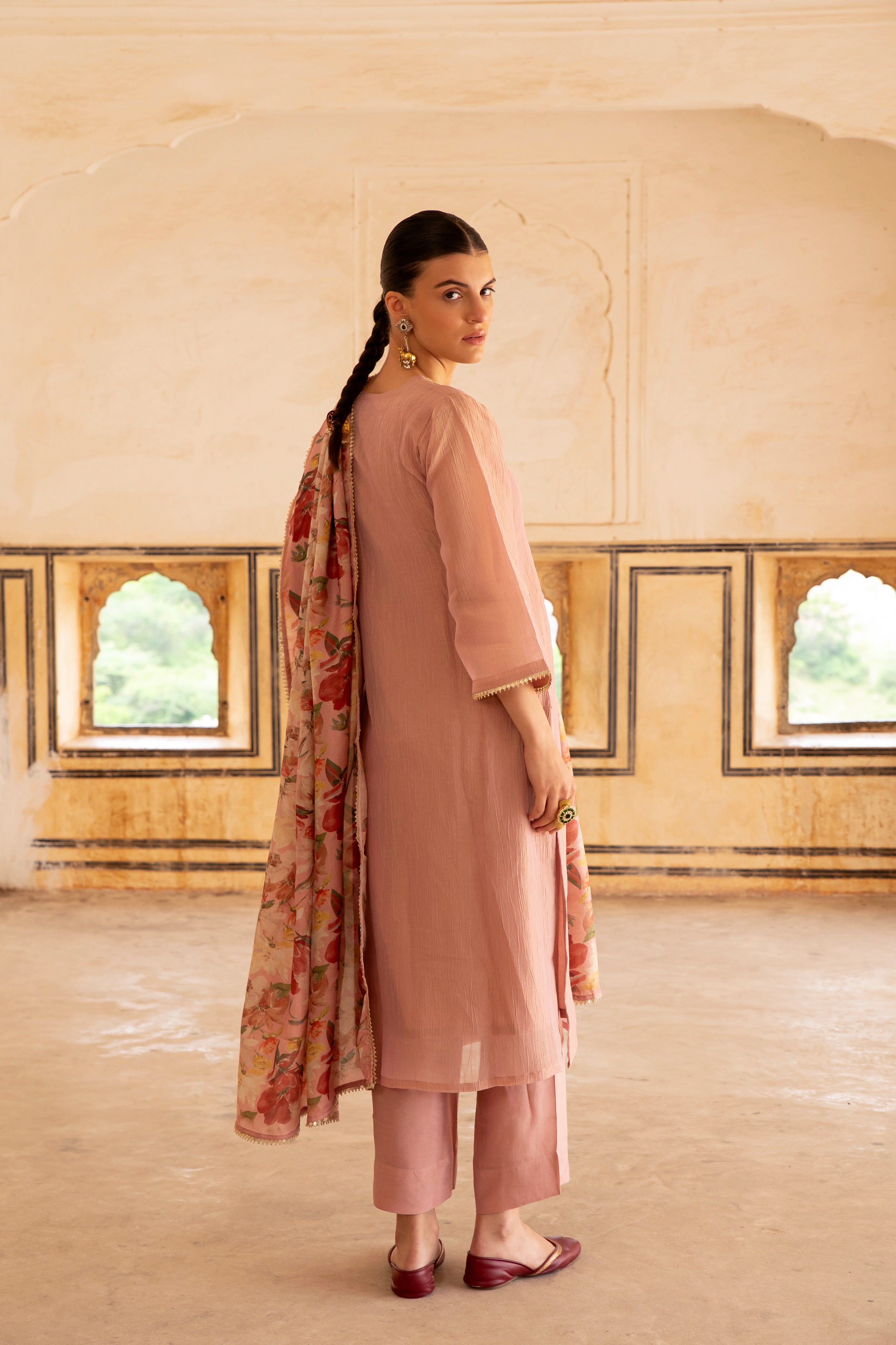 PINK EMBROIDERED ROUND NECKLINE KURTA SET