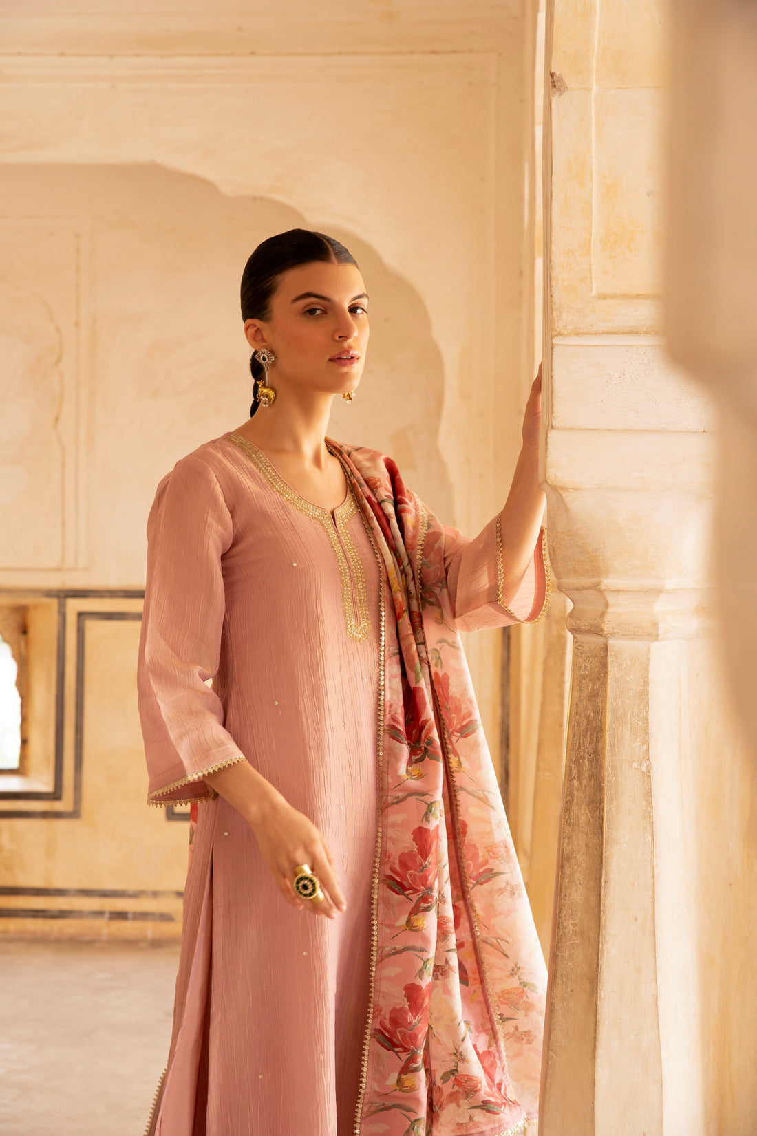 PINK EMBROIDERED ROUND NECKLINE KURTA SET