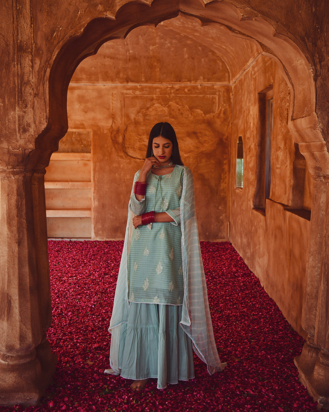 GUL CHANDERI KURTA SET WITH THREAD EMBROIDERY