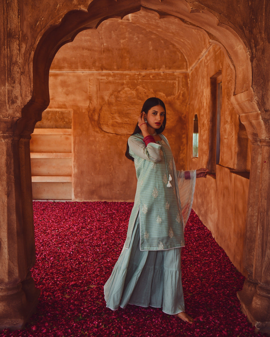 GUL CHANDERI KURTA SET WITH THREAD EMBROIDERY