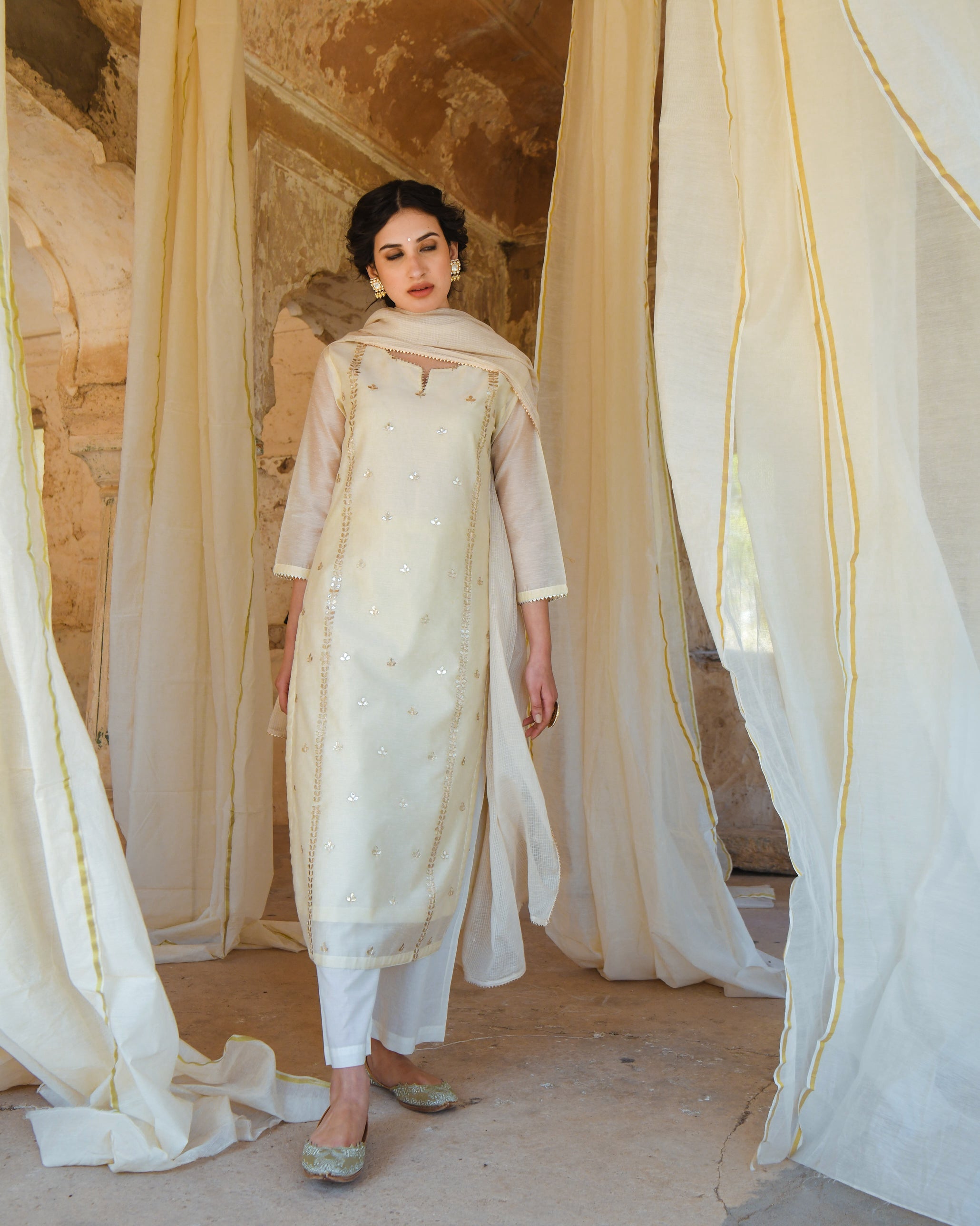 OFF-WHITE MEHER KURTA SET