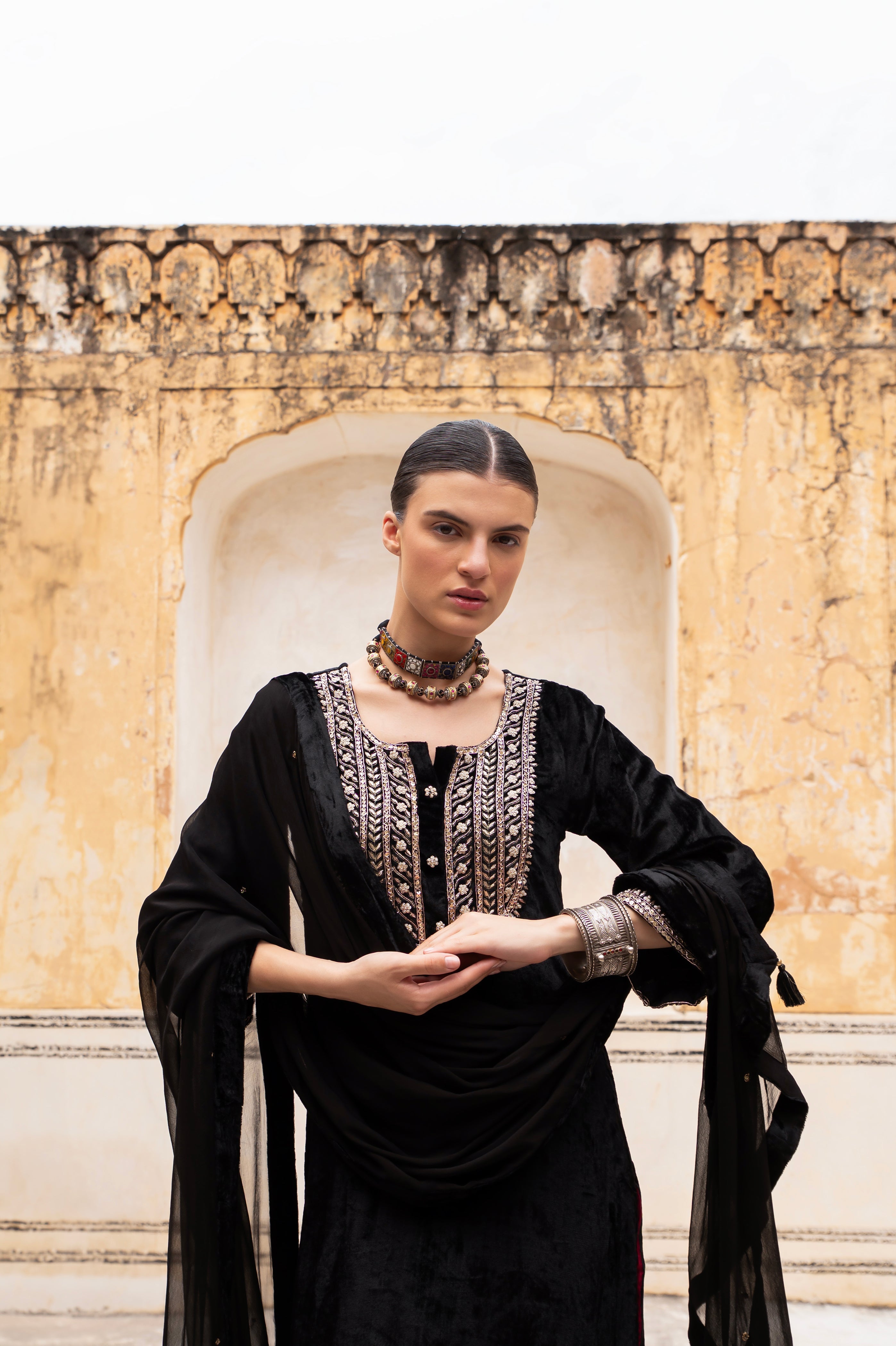 BLACK NECK EMBROIDERED VELVET KURTA SET