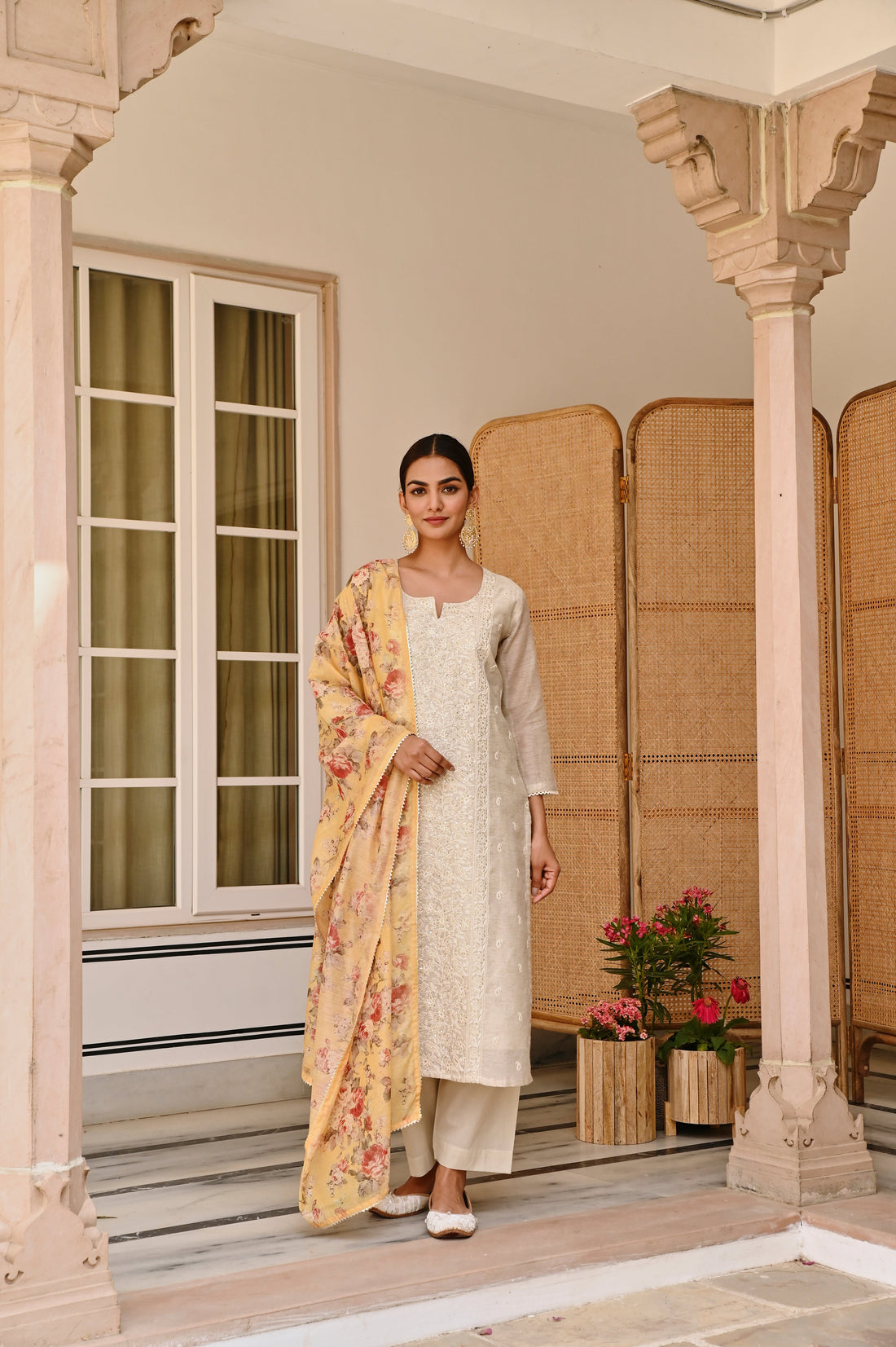OFF WHITE CHIKANKARI JUTE CHANDERI KURTA SET