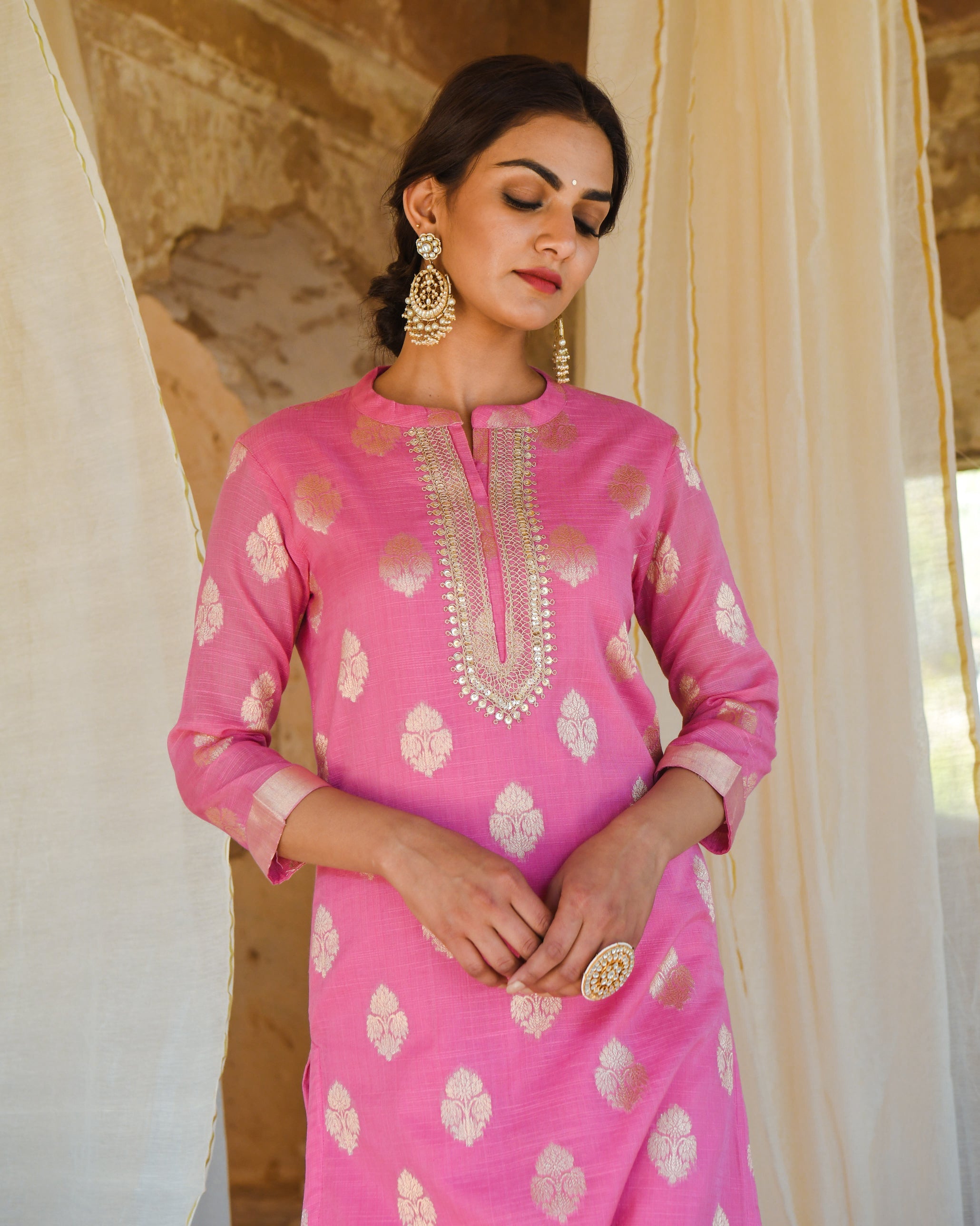 PINK CHANDERI KURTA WITH COTTON PANTS & CHANDERI DUPATTA