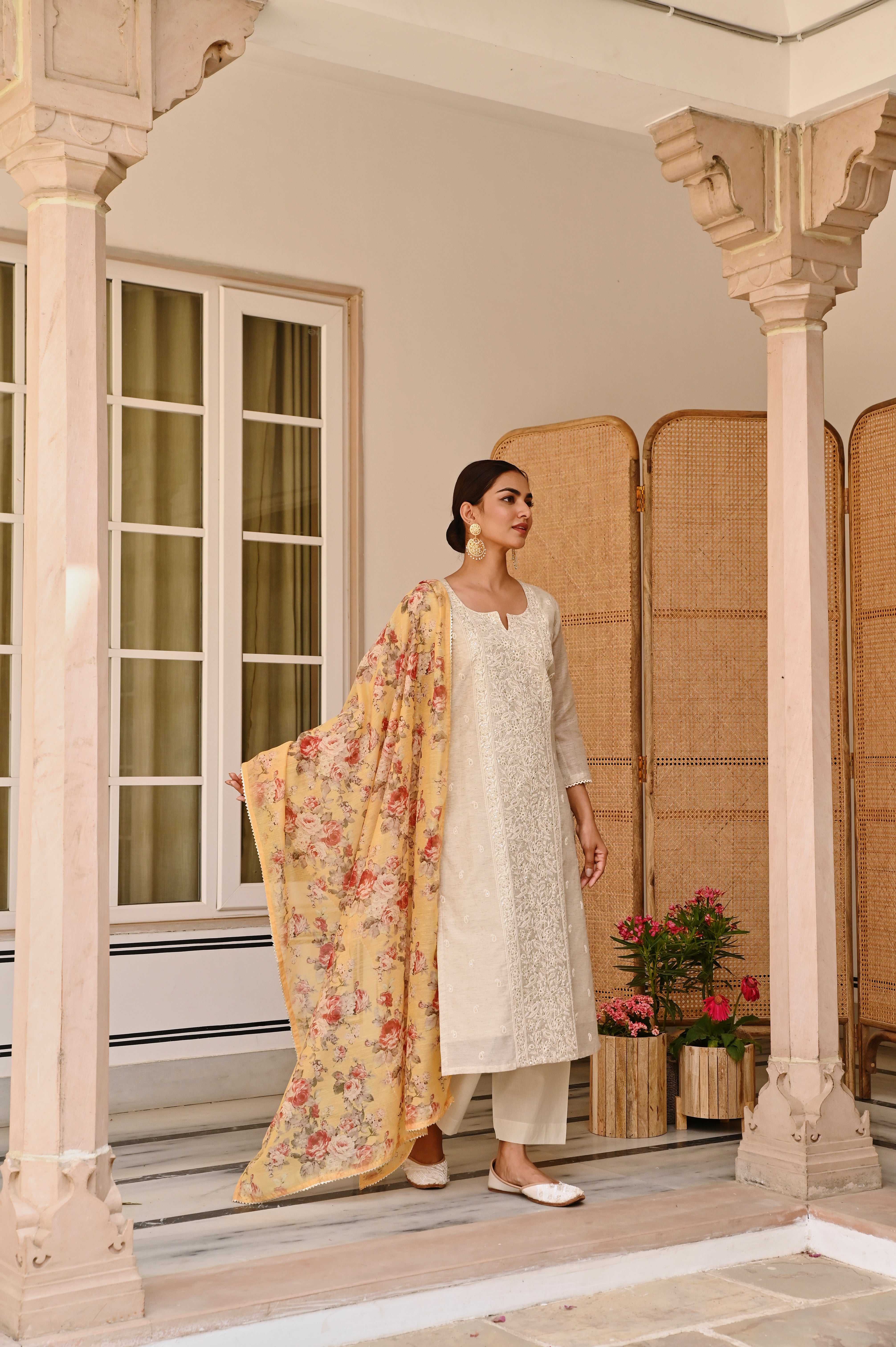 OFF WHITE CHIKANKARI JUTE CHANDERI KURTA SET