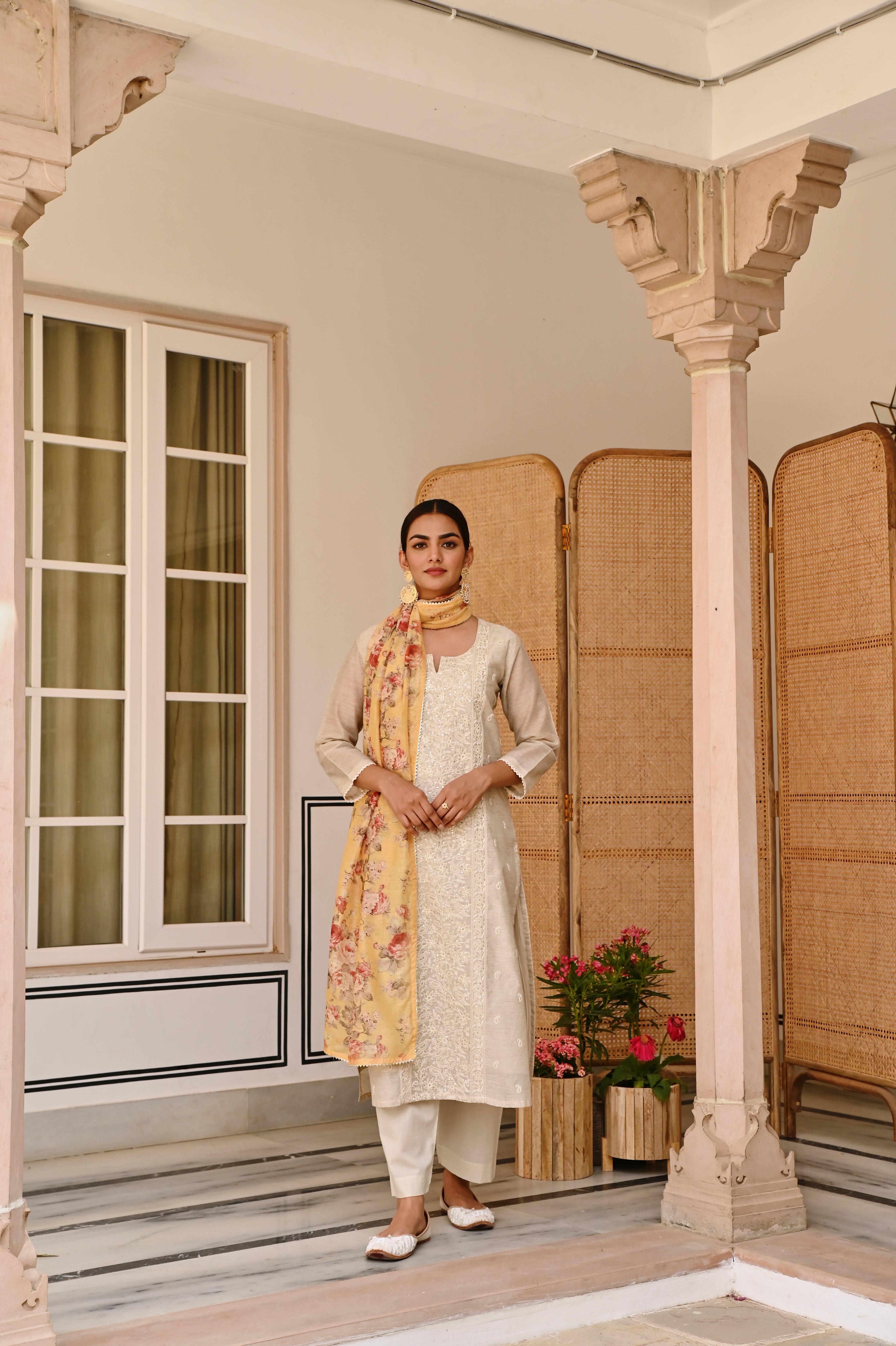 OFF WHITE CHIKANKARI JUTE CHANDERI KURTA SET