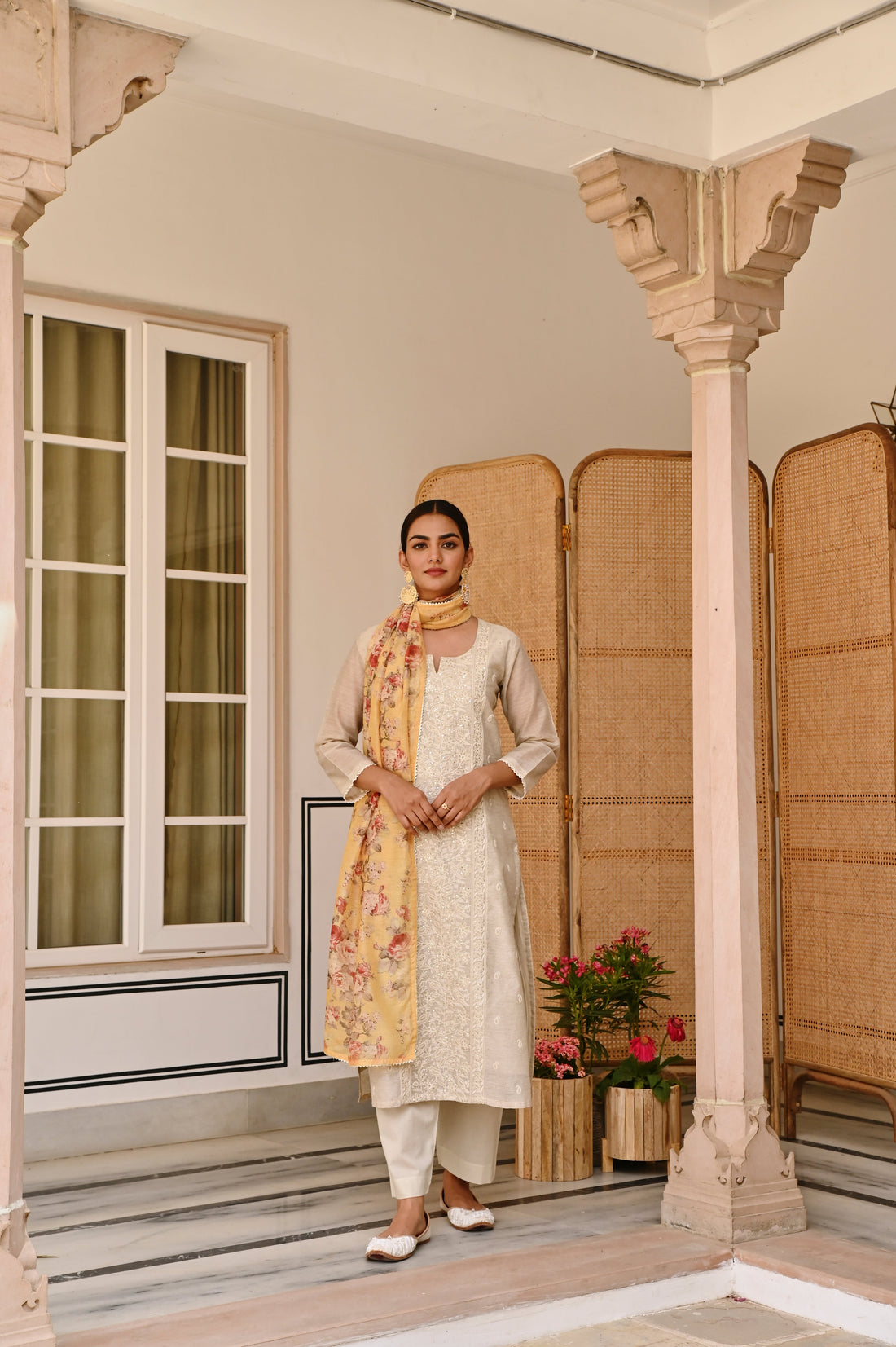 OFF WHITE CHIKANKARI JUTE CHANDERI KURTA SET