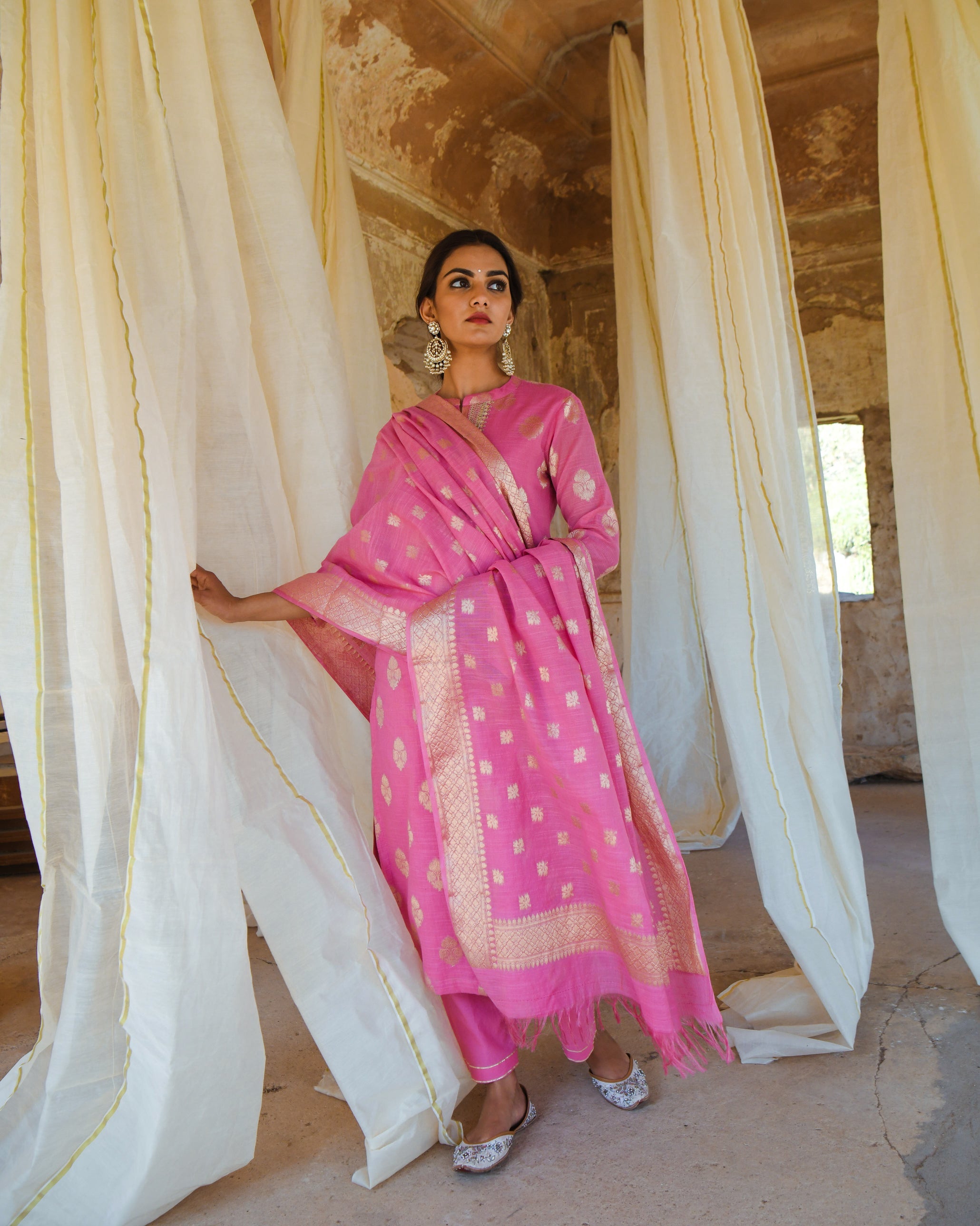 PINK CHANDERI KURTA WITH COTTON PANTS & CHANDERI DUPATTA