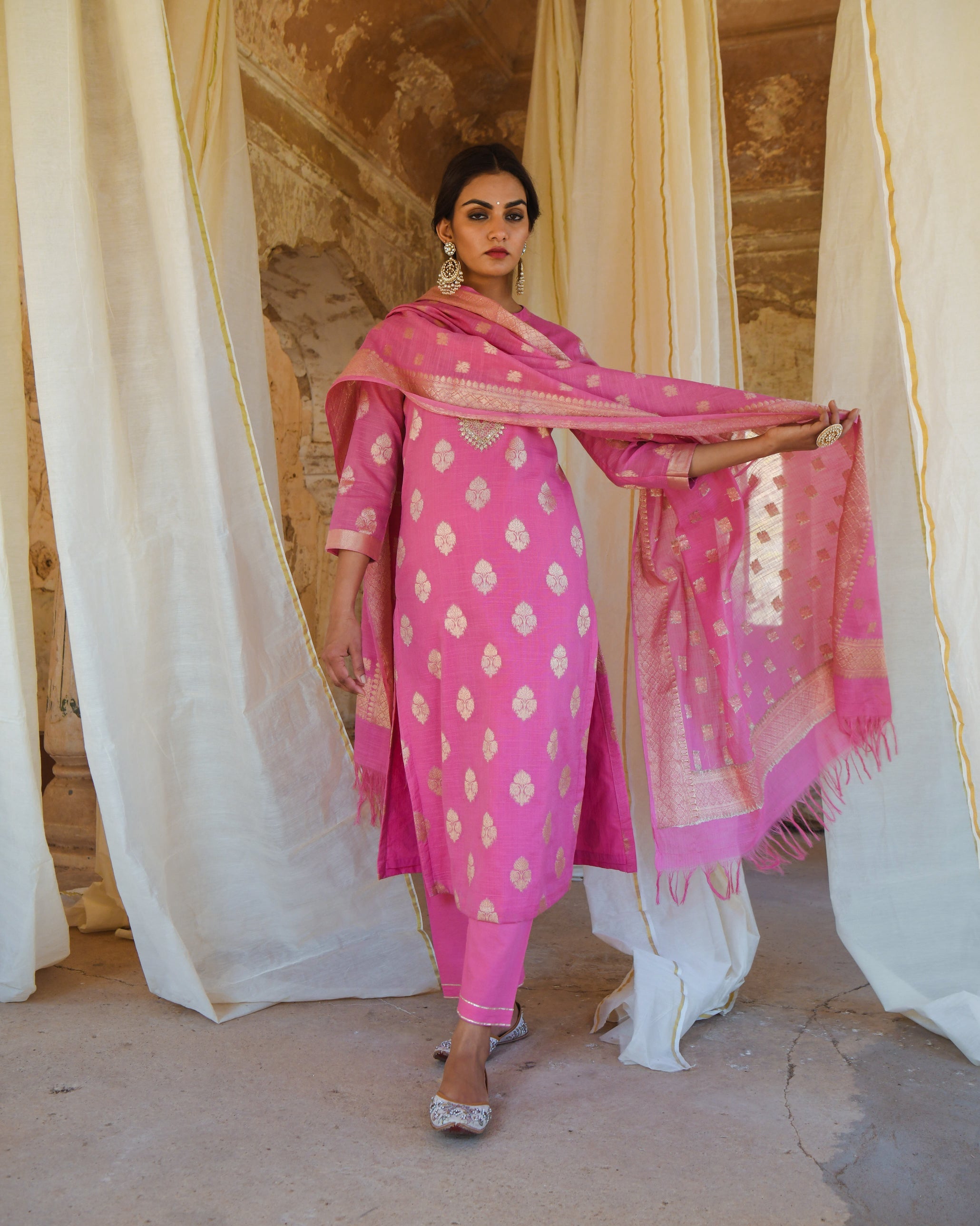 PINK CHANDERI KURTA WITH COTTON PANTS & CHANDERI DUPATTA