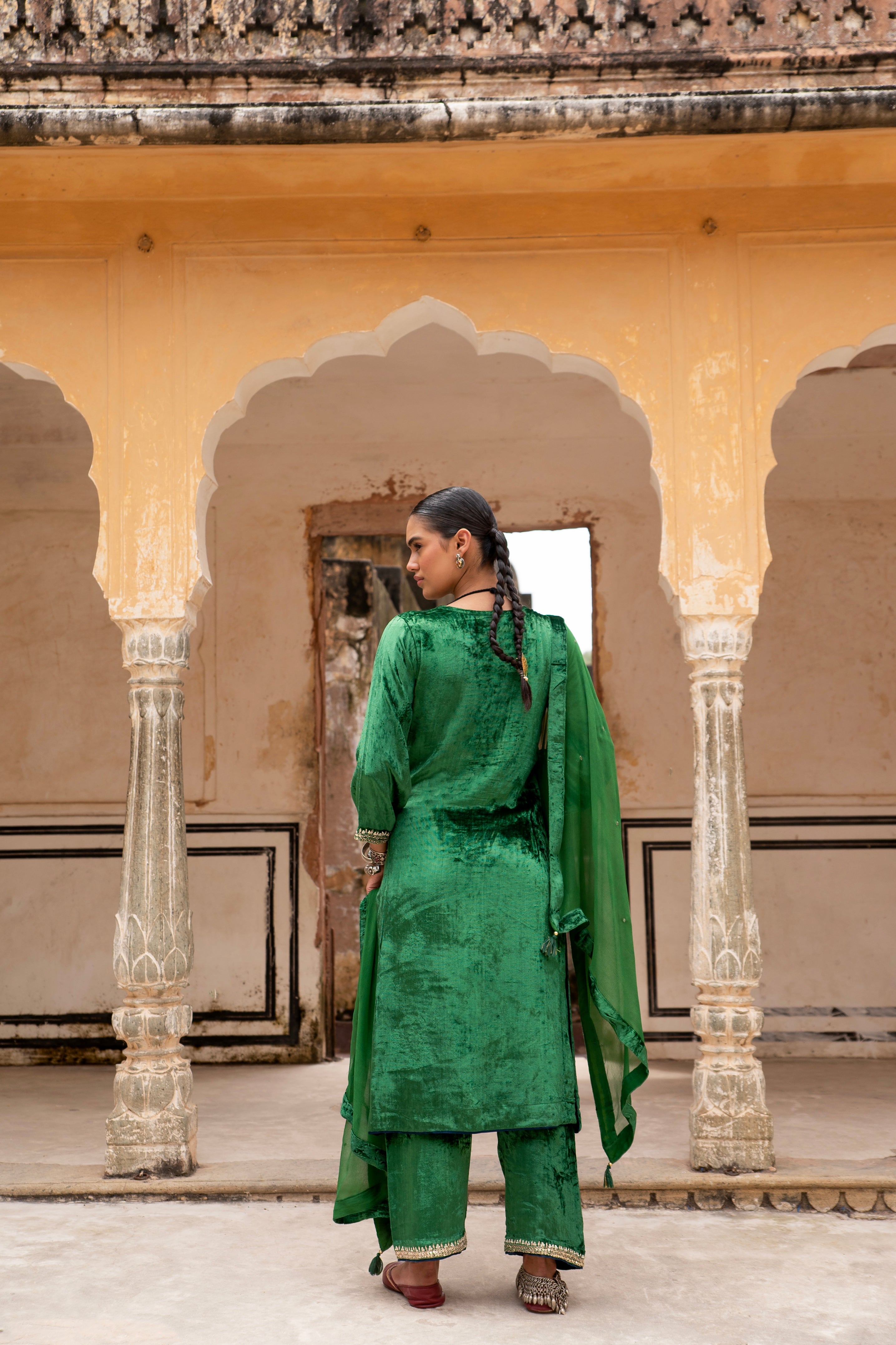 GREEN NECK EMBROIDERED PURE VELVET KURTA SET