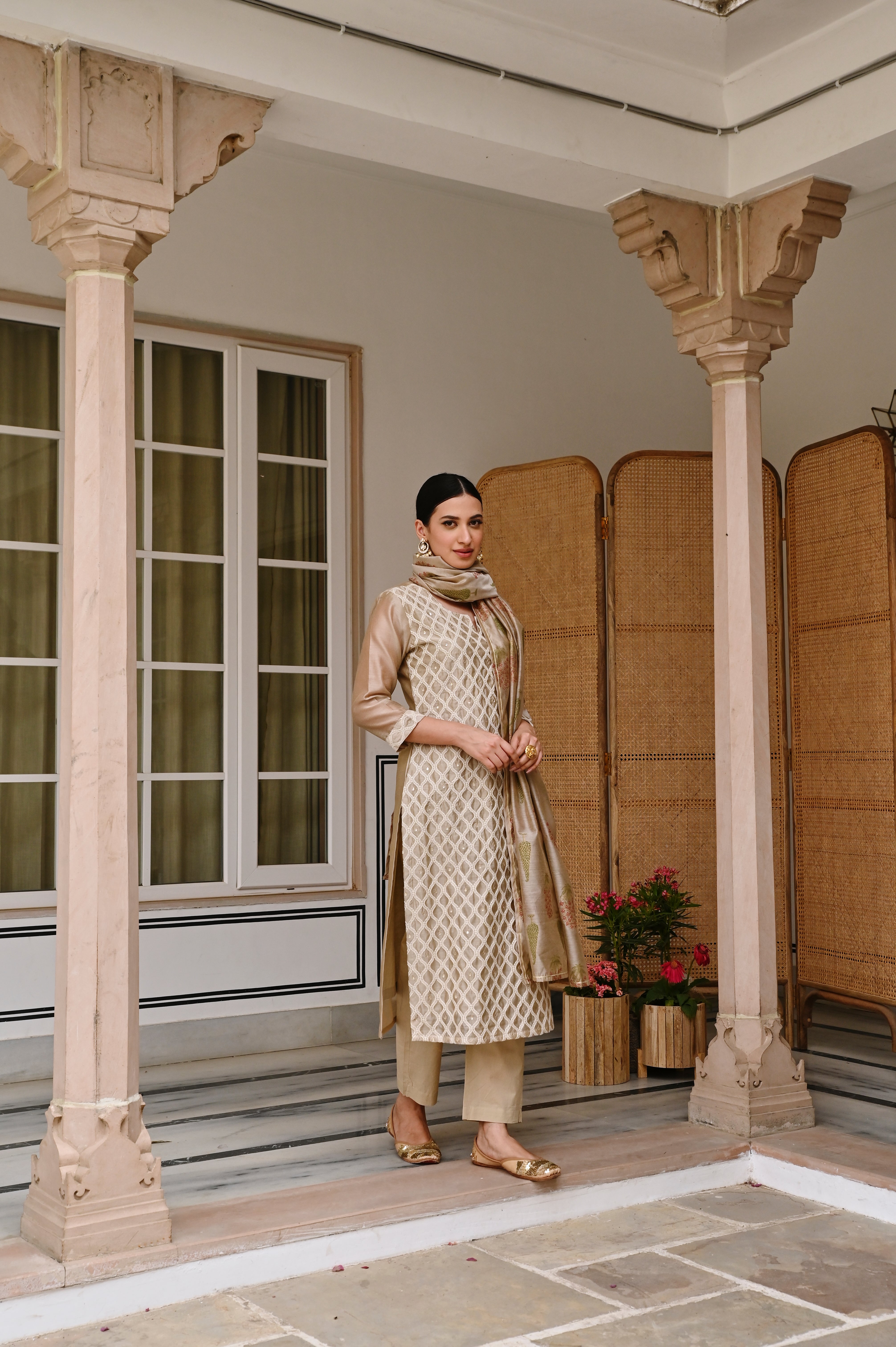 BEIGE CHANDERI THREAD EMBROIDERED KURTA SET
