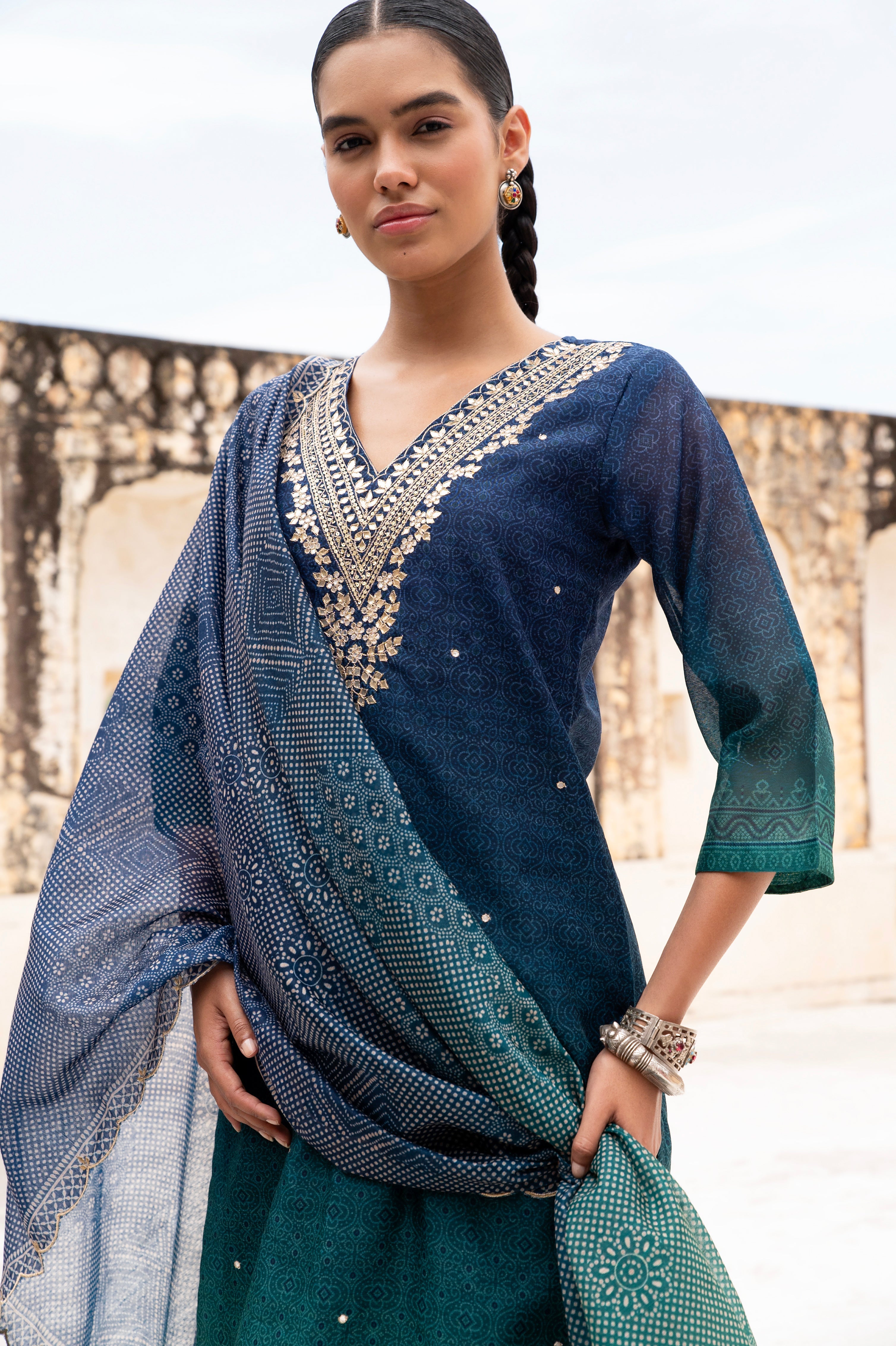 BLUE OMBRE  EMBROIDERED V-NECK KURTA SET