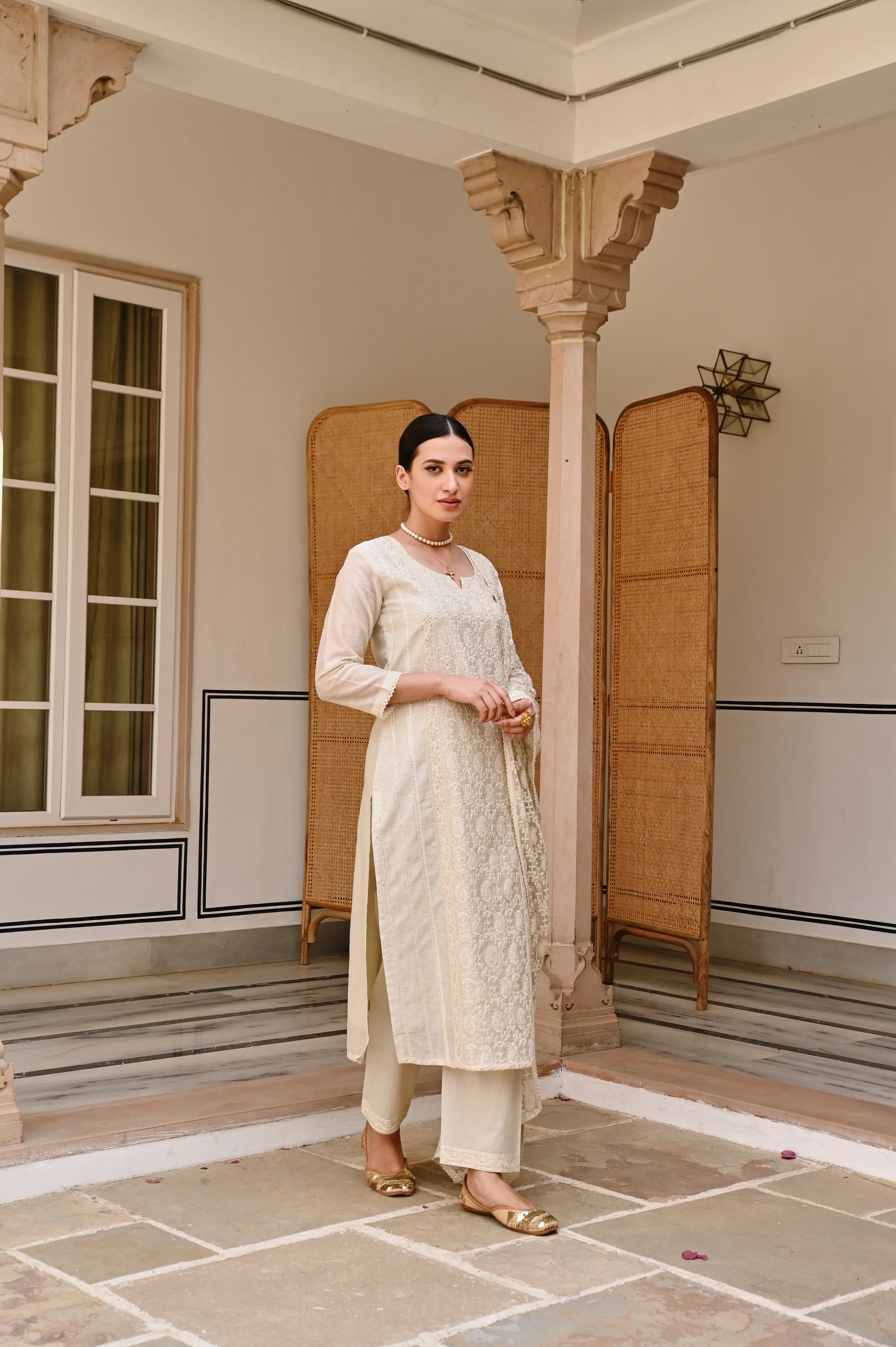 OFF WHITE STRAIGHT FIT CHIKANKARI KURTA SET