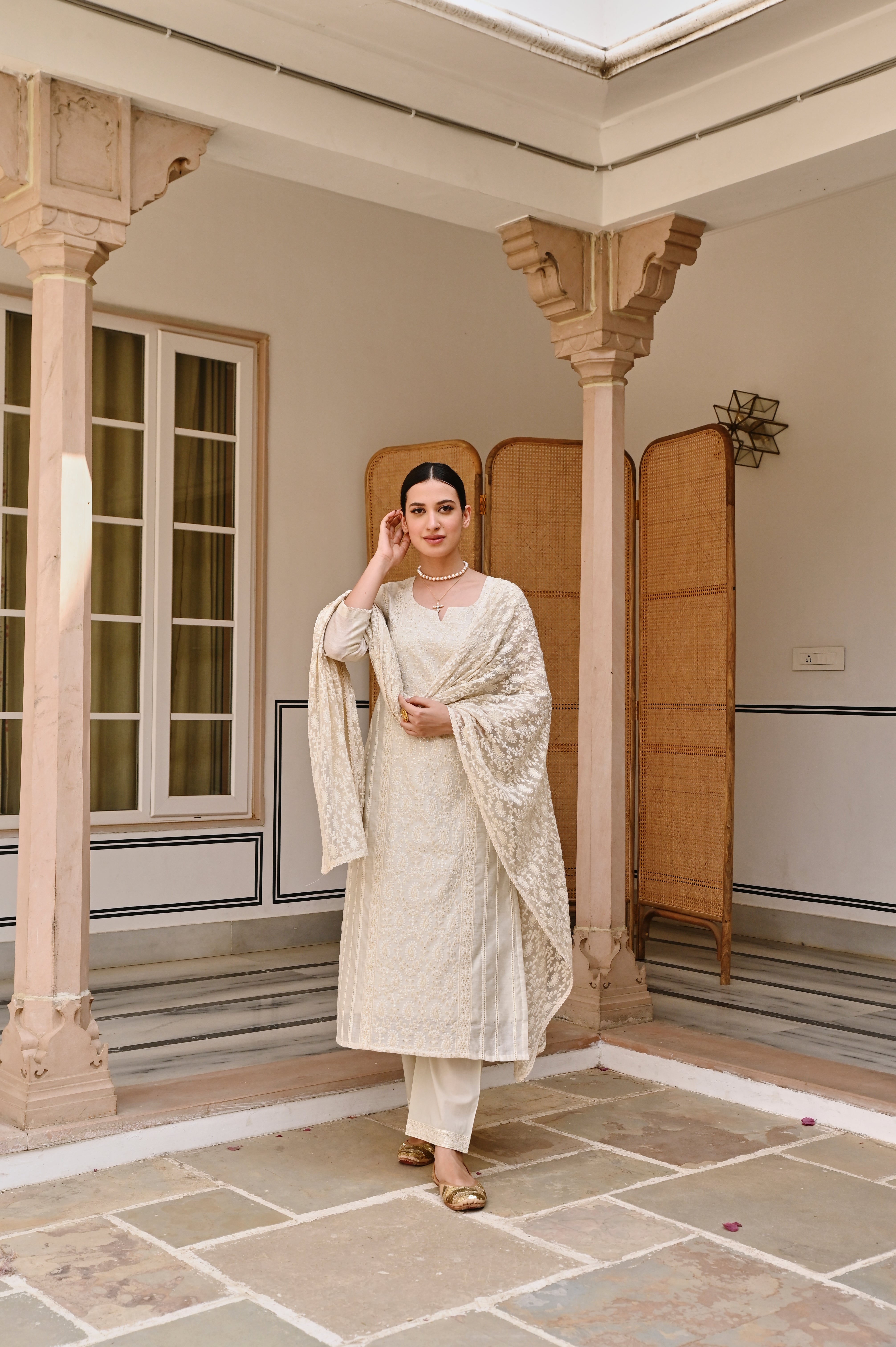 OFF WHITE STRAIGHT FIT CHIKANKARI KURTA SET