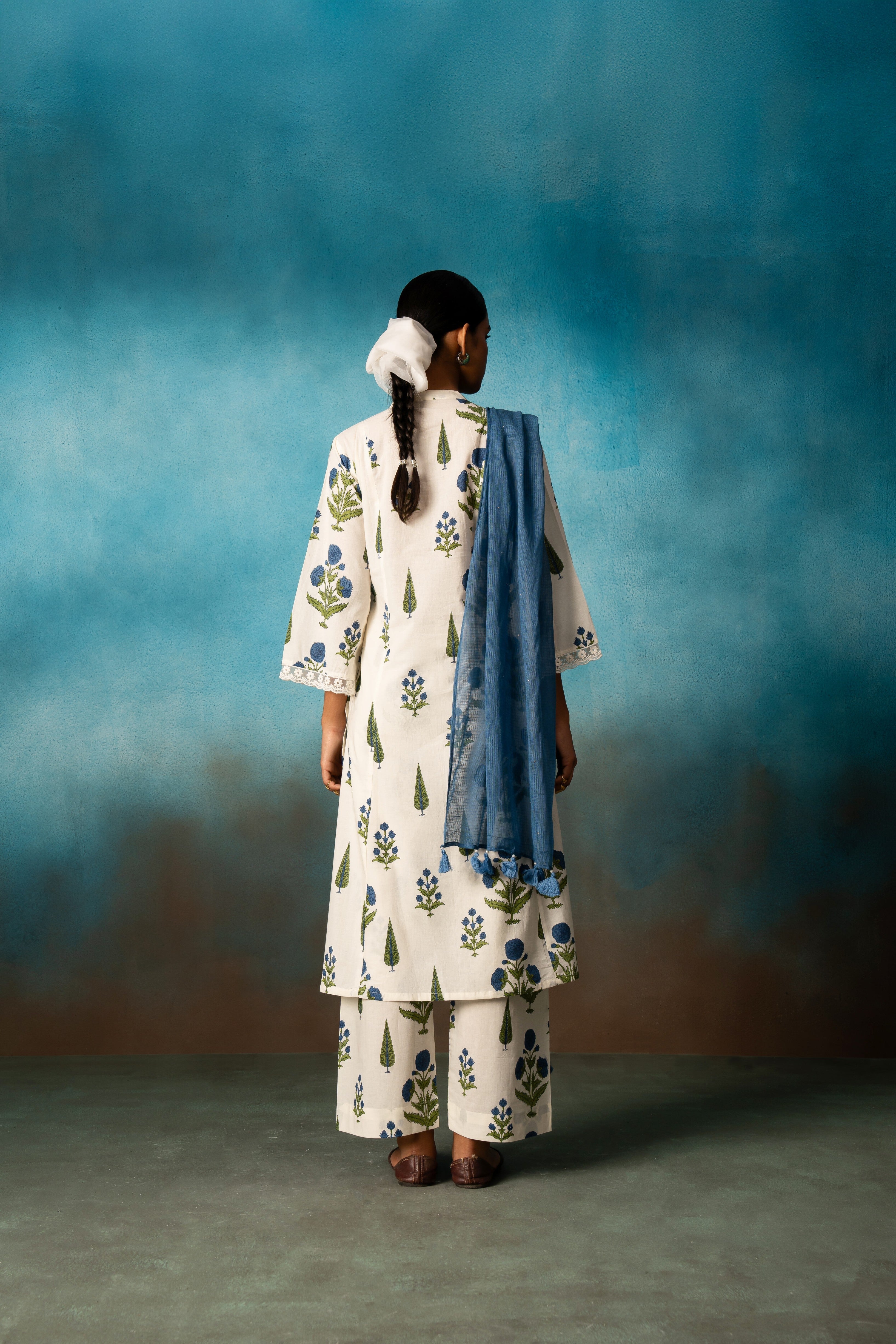 BLUE BLOCK PRINT SET WITH STOLE