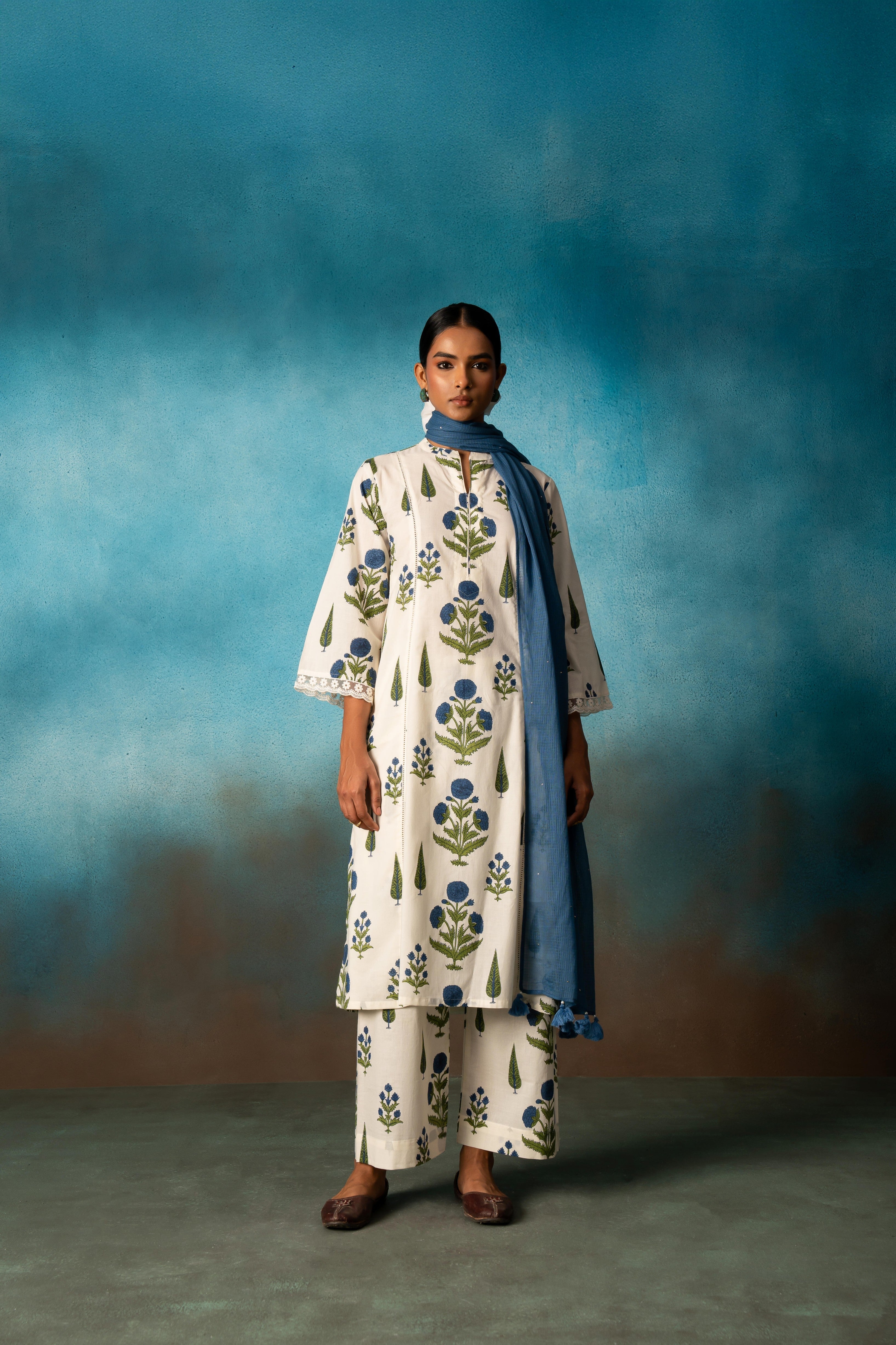 BLUE BLOCK PRINT SET WITH STOLE