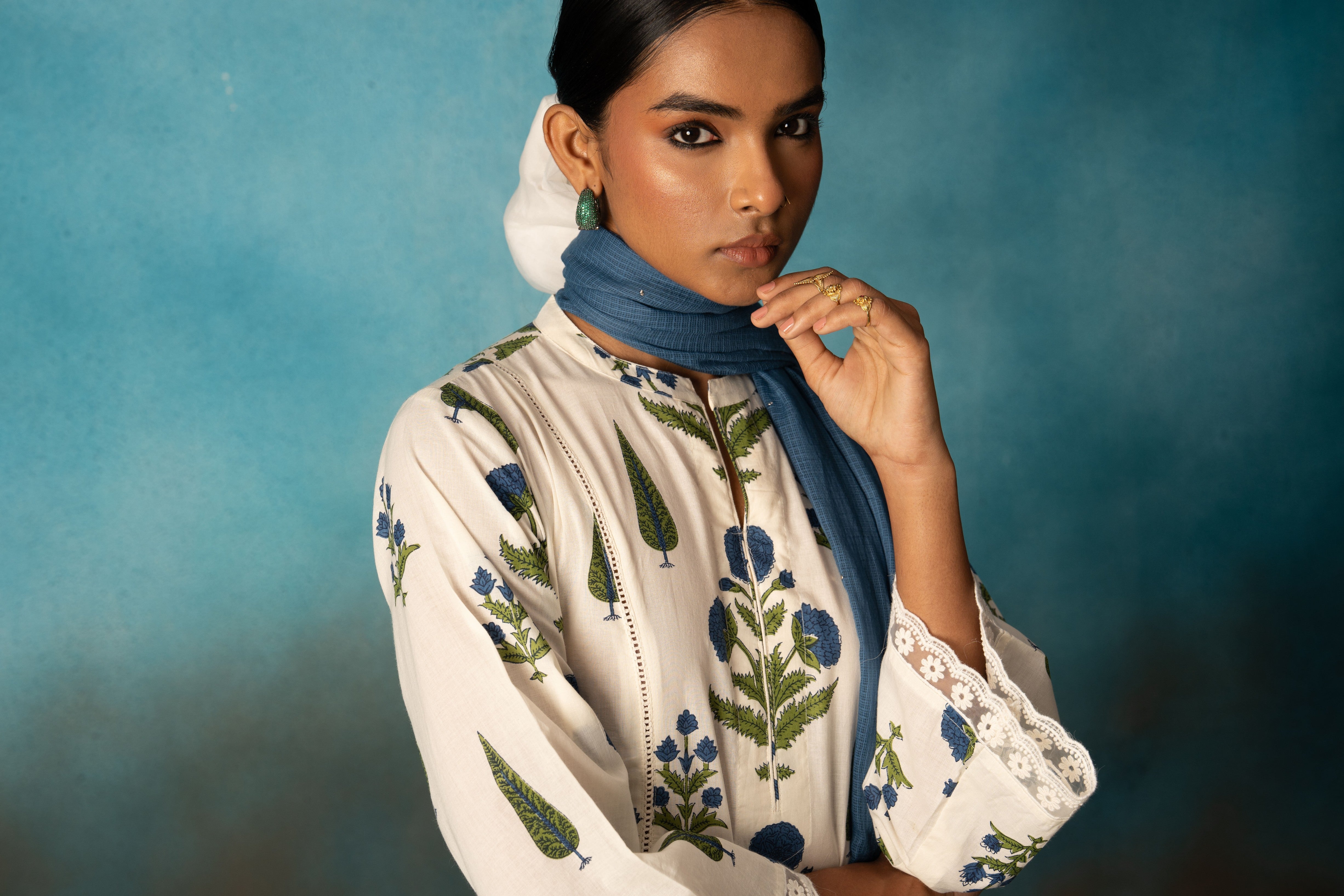 BLUE BLOCK PRINT SET WITH STOLE