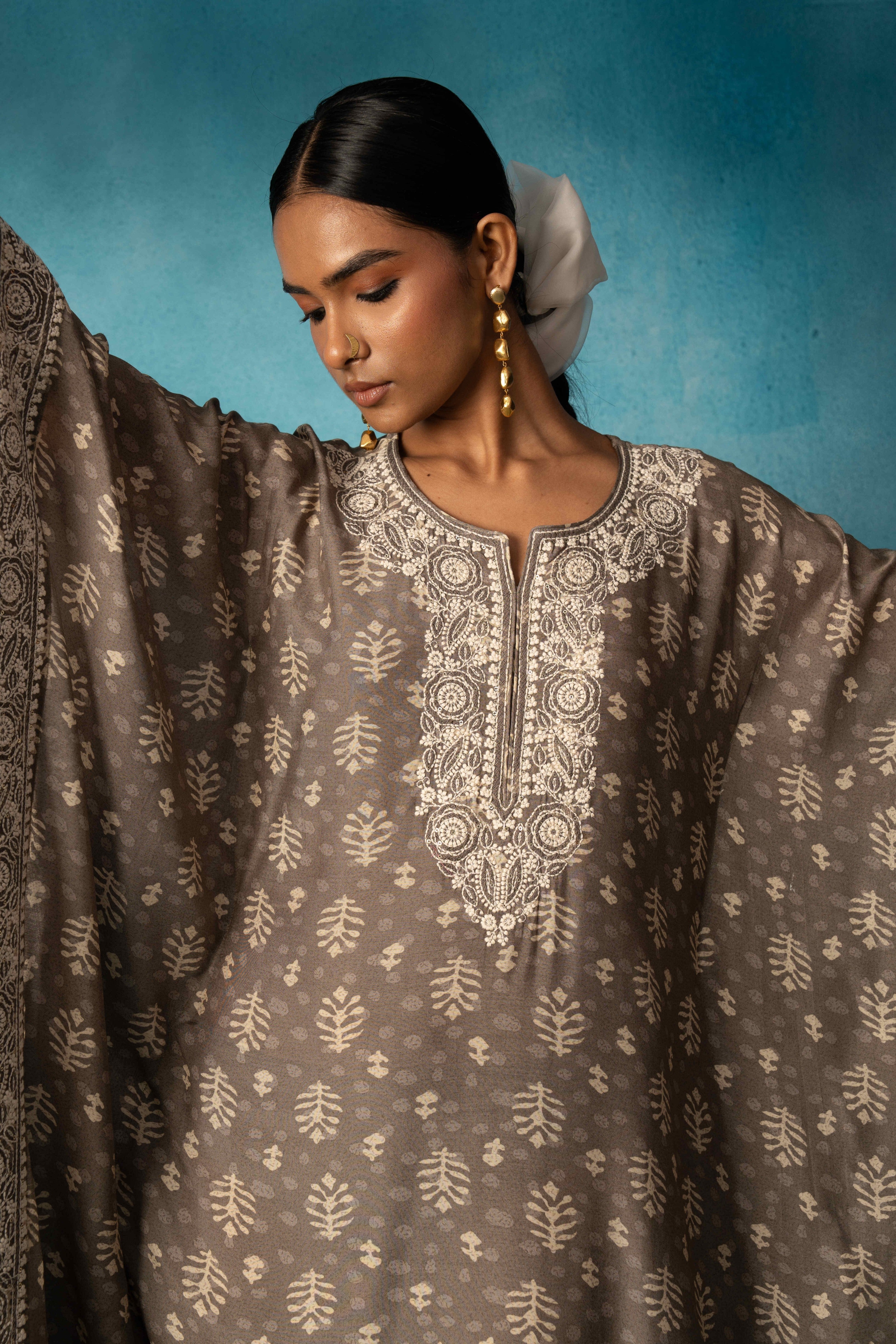 GREY EMBROIDRED LONG KAFTAN