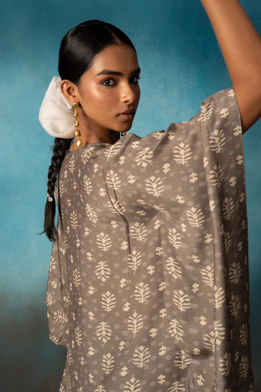 GREY EMBROIDRED LONG KAFTAN