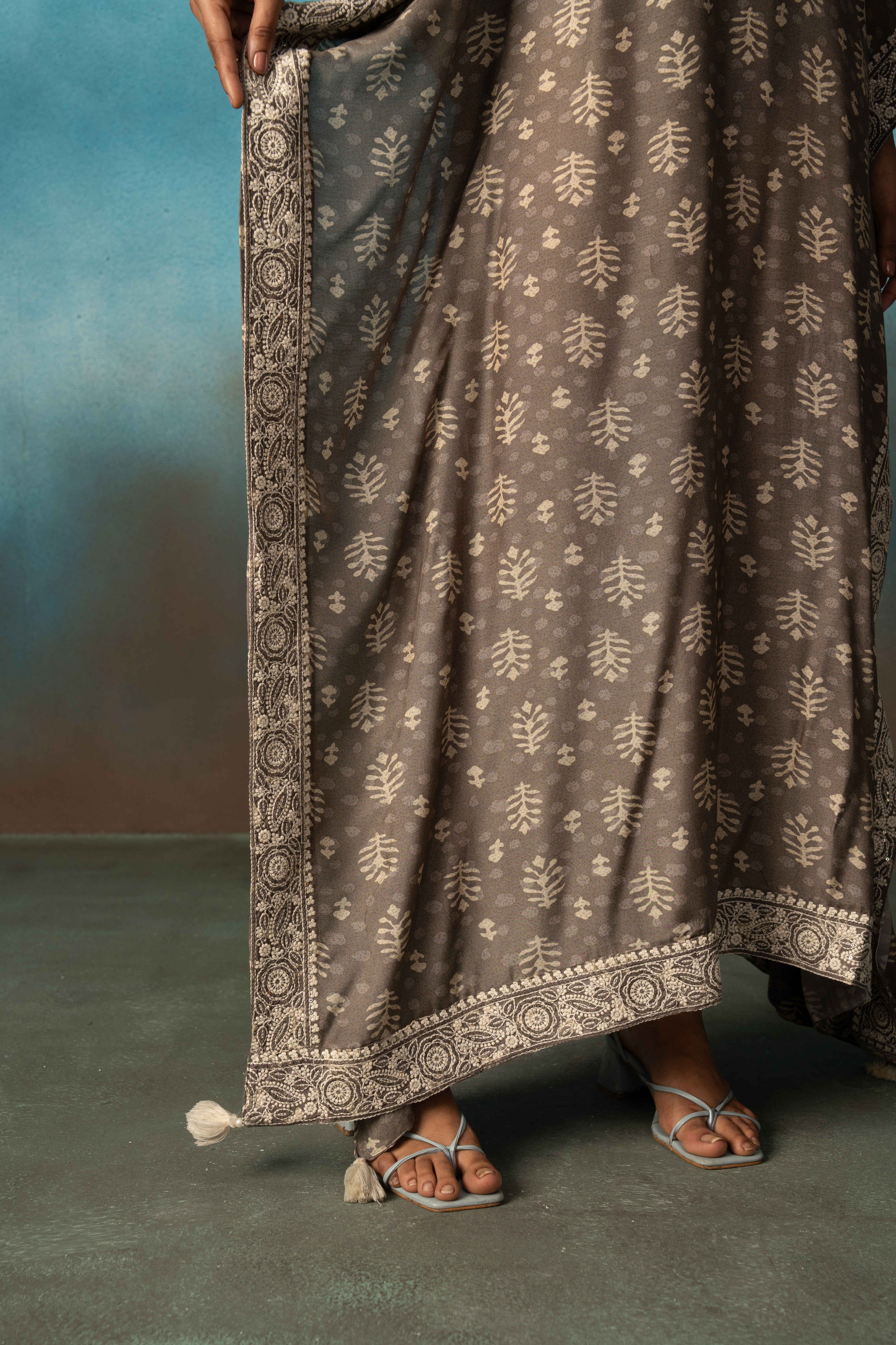 GREY EMBROIDRED LONG KAFTAN
