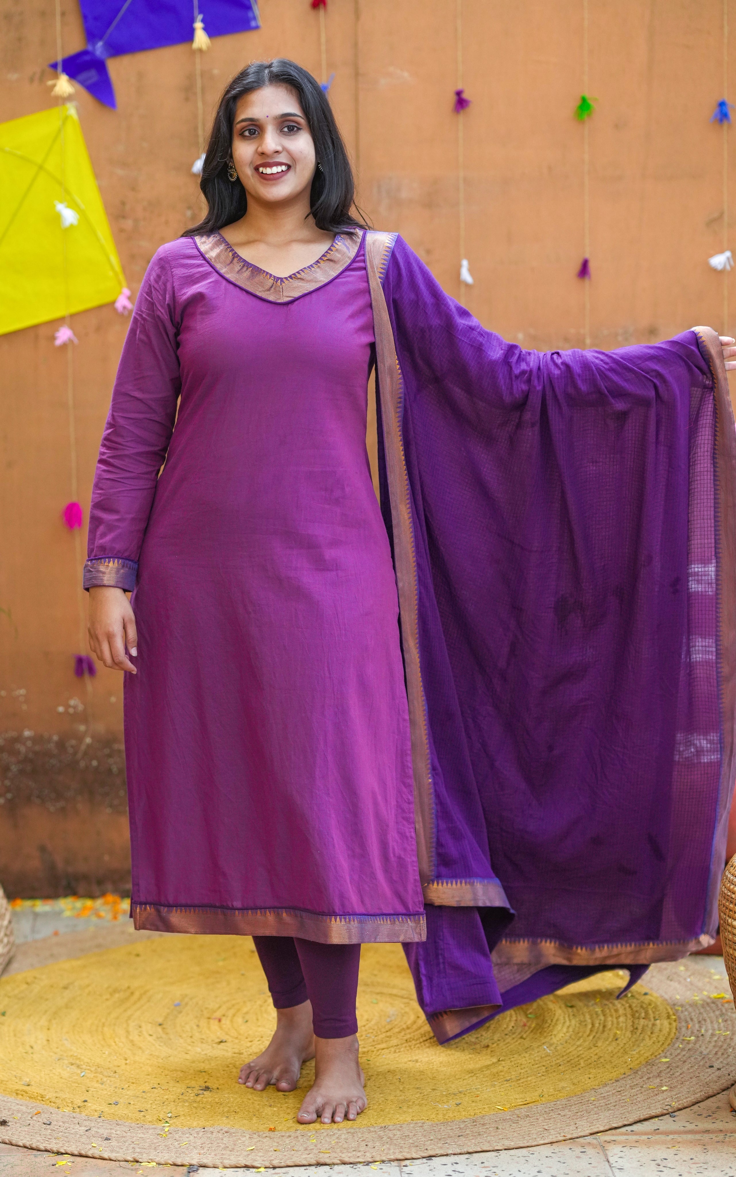 Hamsika (Kurti+Dupatta)