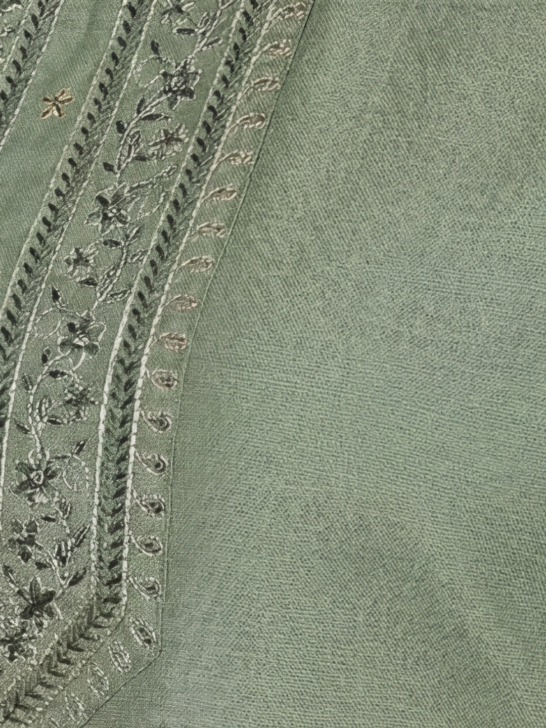 Green Embroidered Sleeveless Kurta