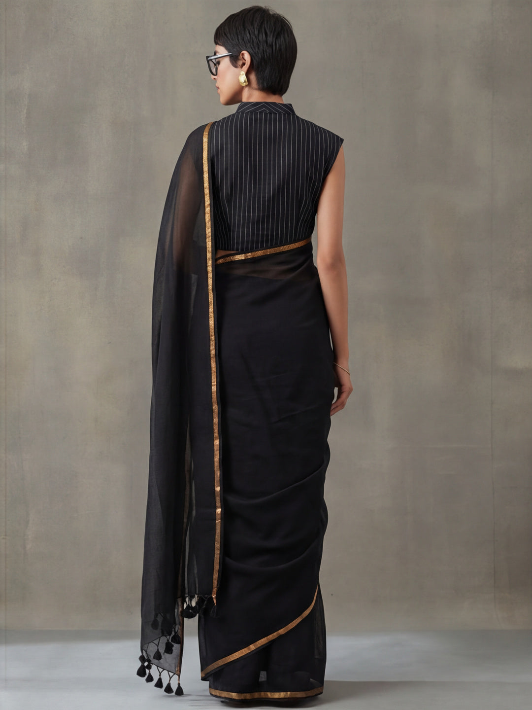 Solid Pure Cotton Saree with Unstiched Blouse