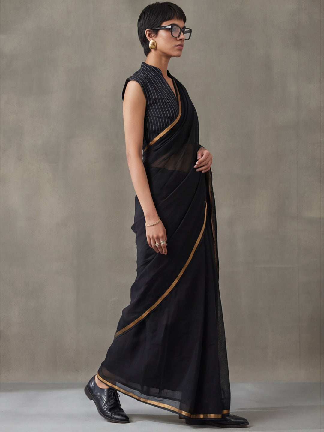 Solid Pure Cotton Saree with Unstiched Blouse