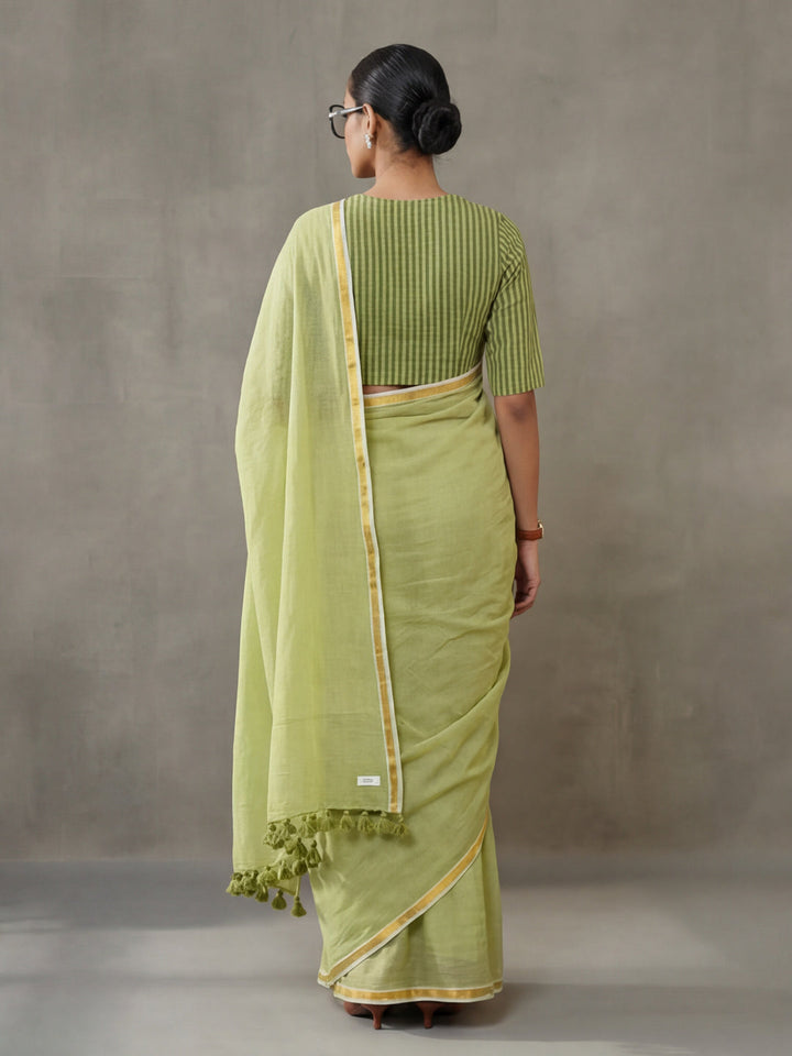 Solid Pure Cotton Saree with Unstiched Blouse