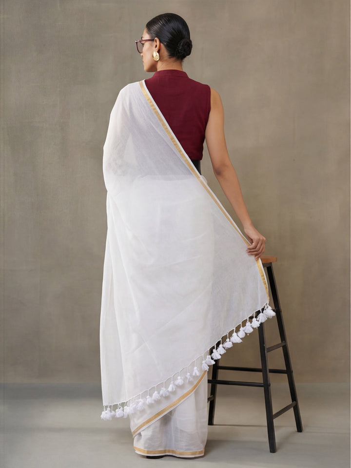 Solid Pure Cotton Saree with Unstiched Blouse
