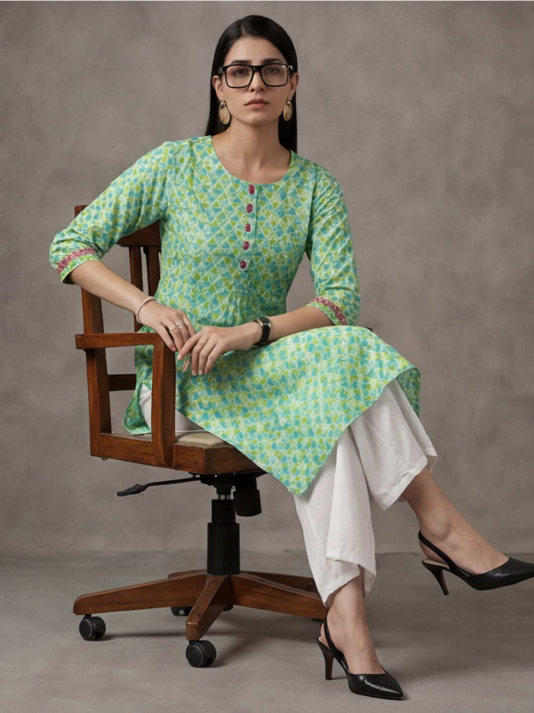 Women Floral Print Pure Cotton Straight Kurta
