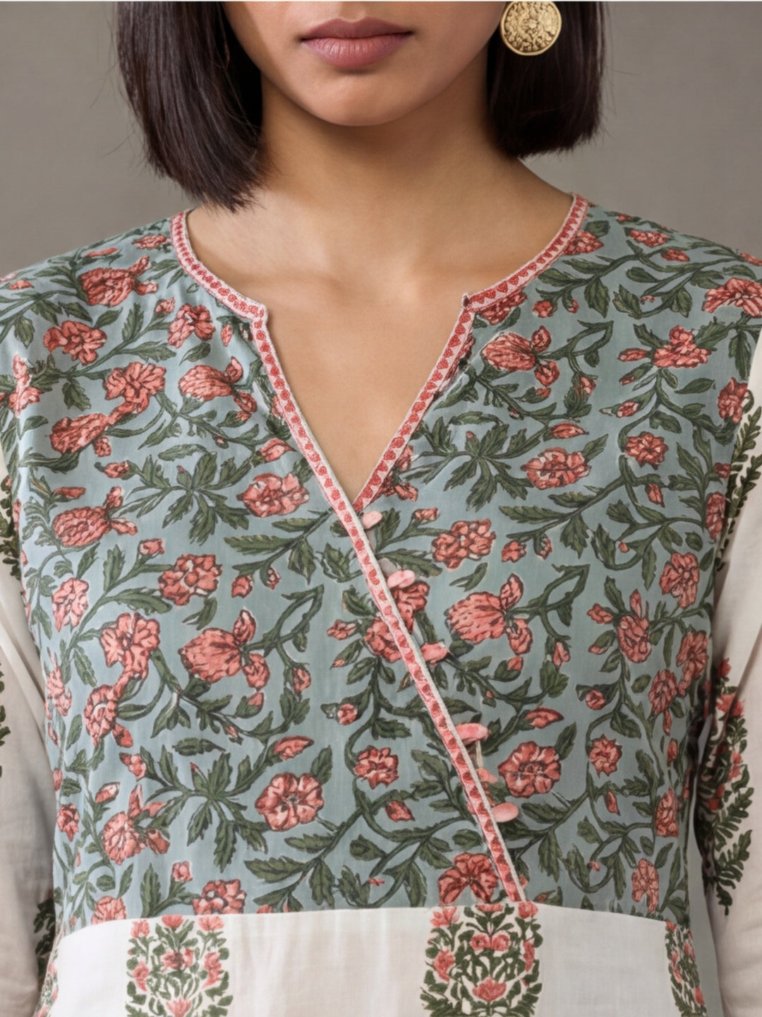 Women Off-White & Pink Printed Straight Kurta