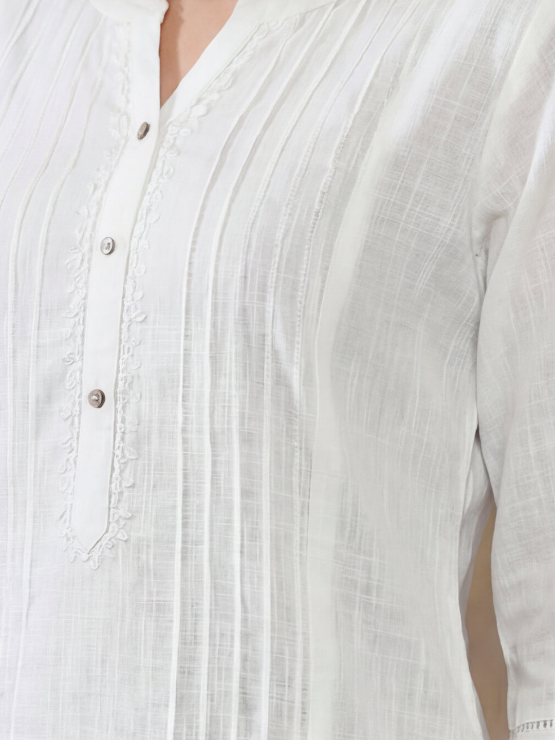Women White Cotton Pin Tucks Straight Kurta