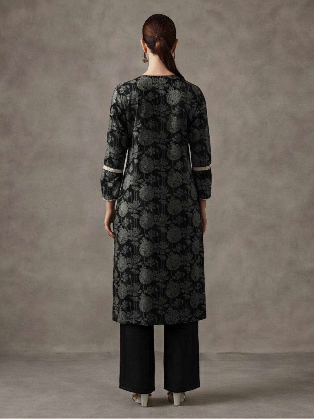 Floral Embroidered Straight Pure Cotton Kurta
