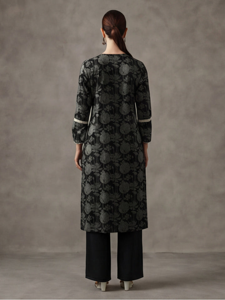 Floral Embroidered Straight Pure Cotton Kurta