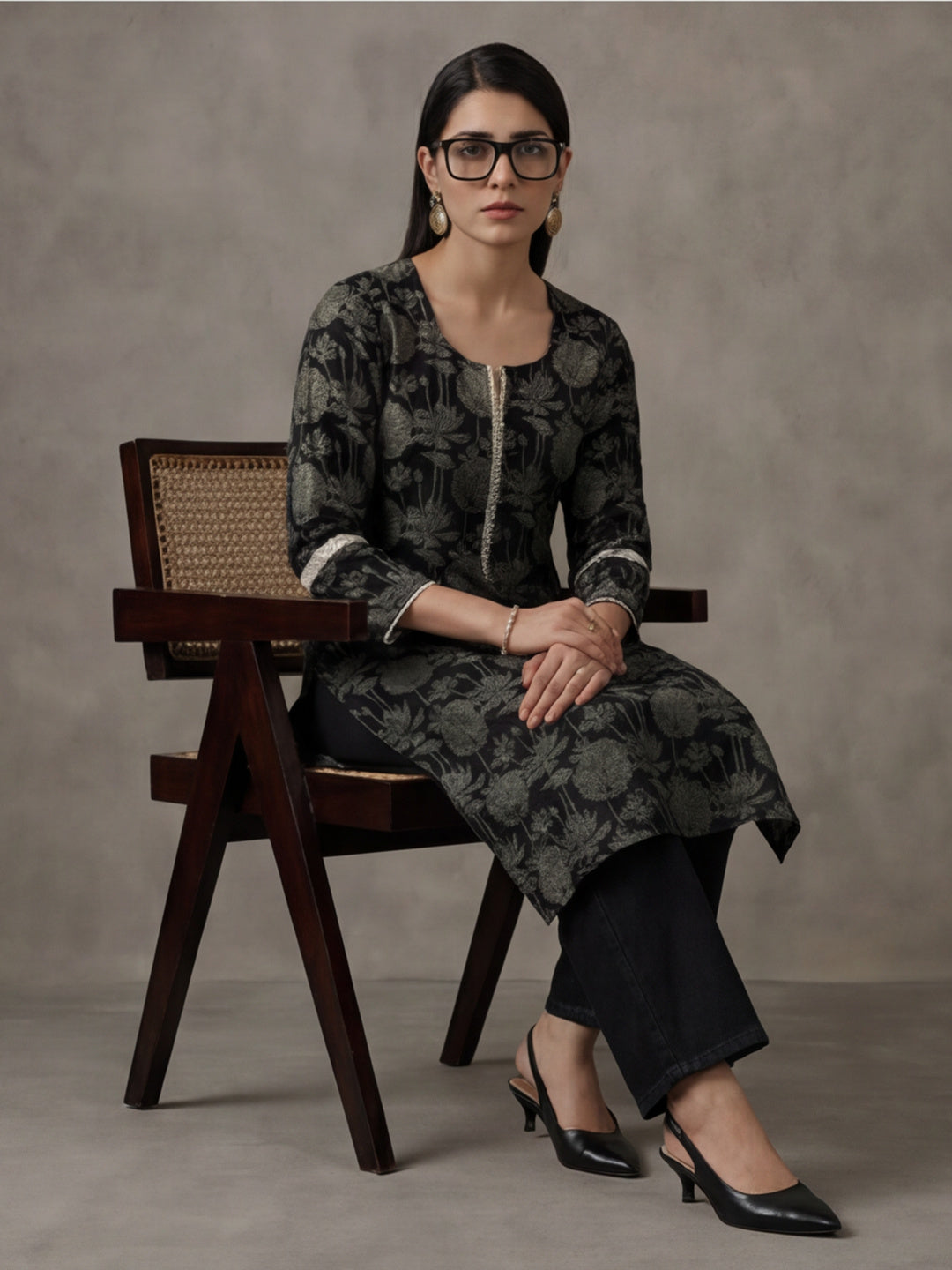 Floral Embroidered Straight Pure Cotton Kurta