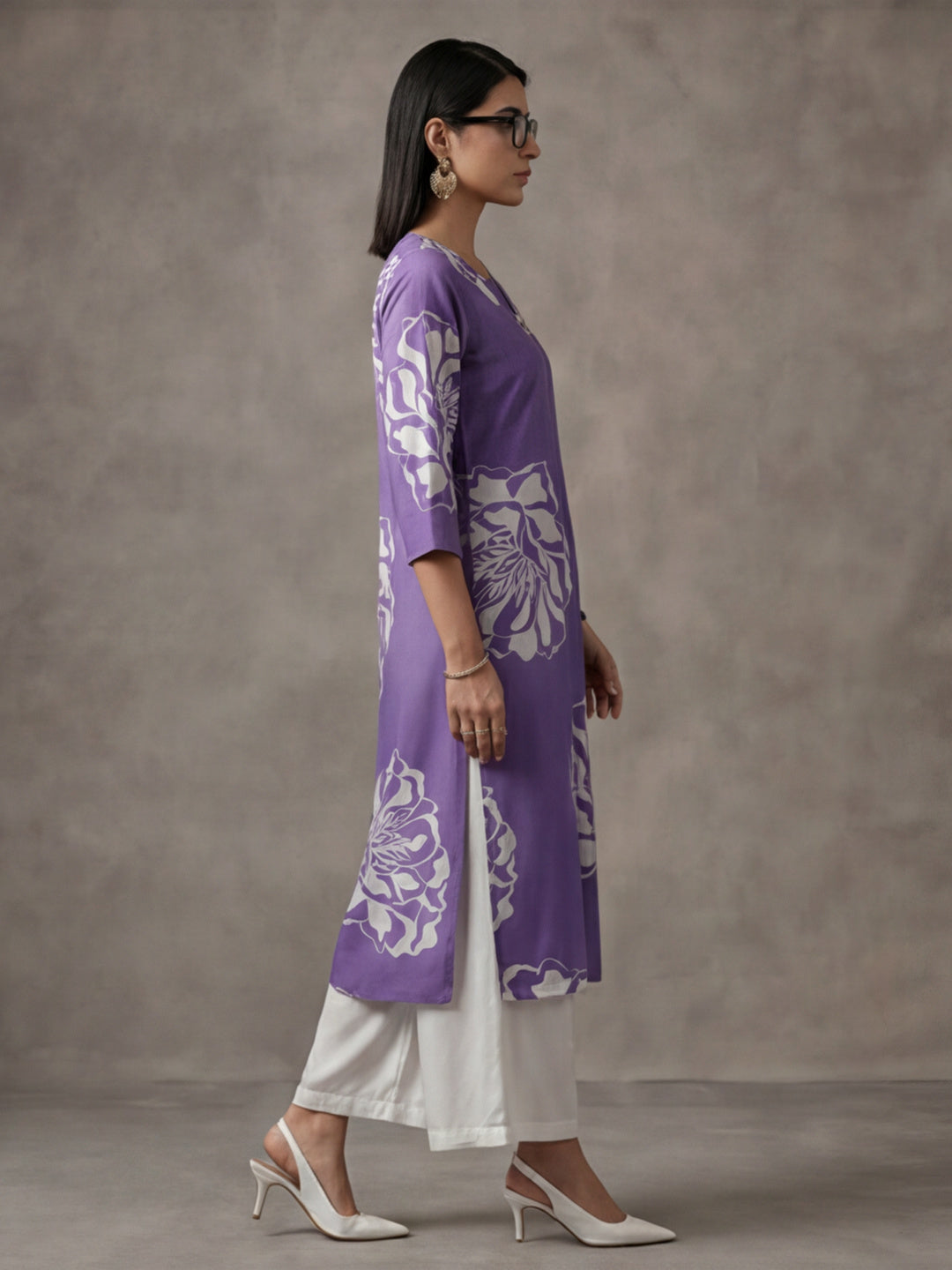 Floral Embroidered Straight Pure Cotton Kurta