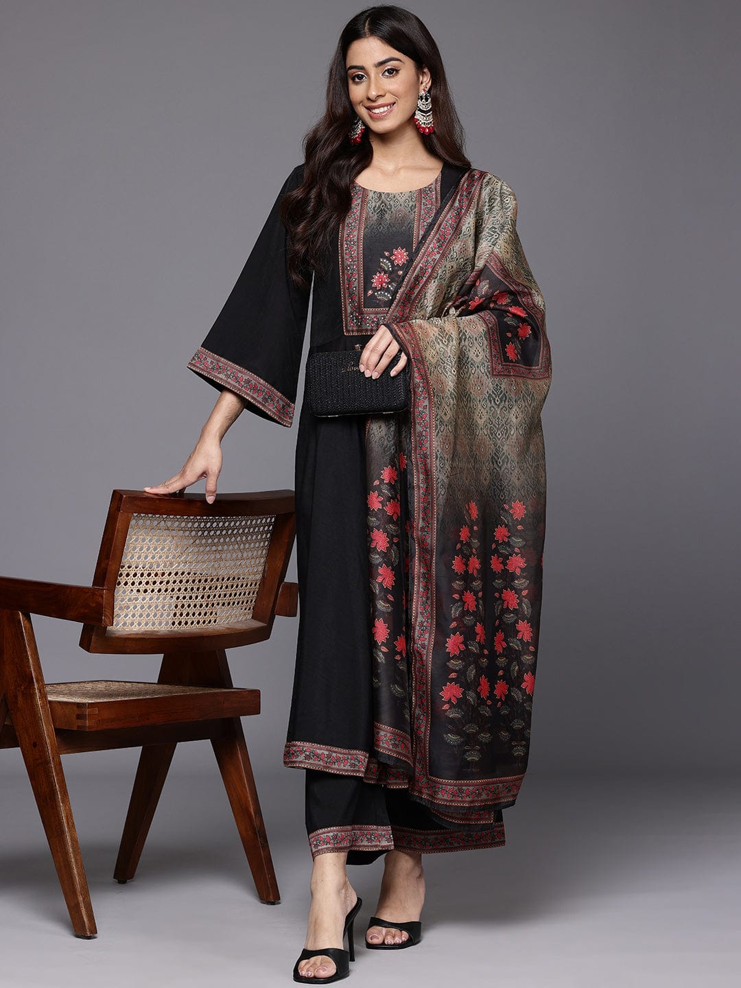 zeyvelle Women Black Floral Printed Embellished Anarkali Kurta Paired With Bottom And Printed Dupatta