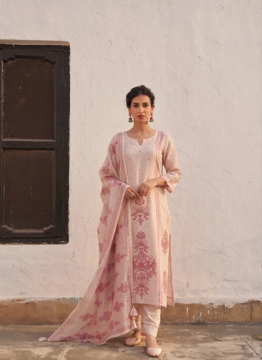 SOFT PINK LINEN KURTA SET