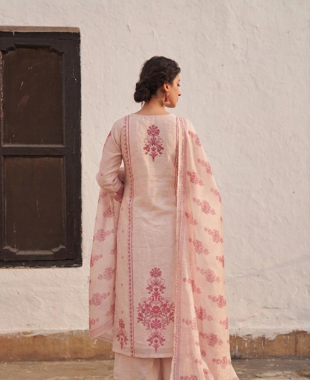 SOFT PINK LINEN KURTA SET