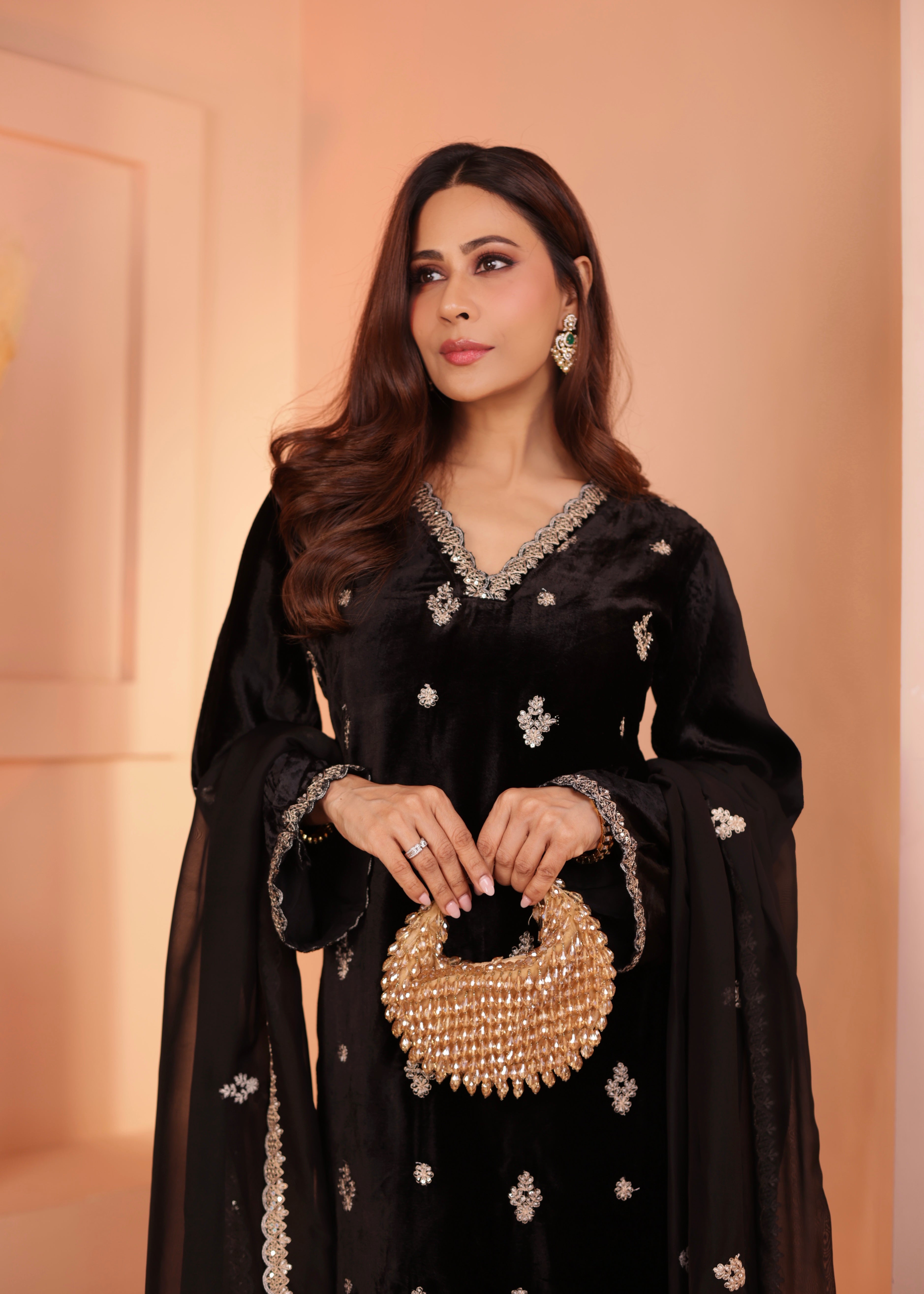 BLACK VELEVT KURTA SET