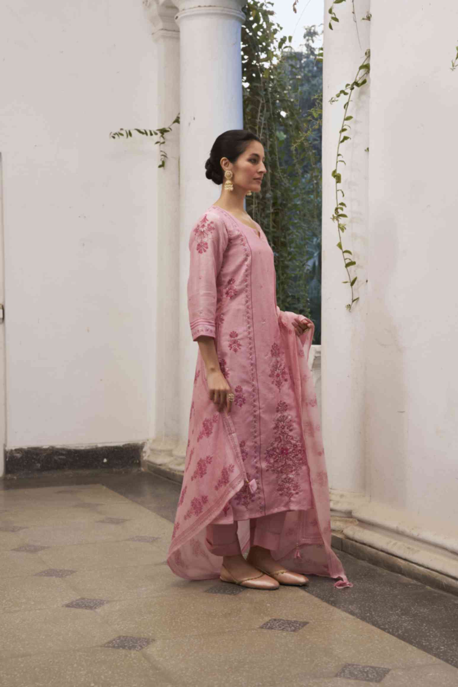 SOFT PINK LINEN KURTA SET